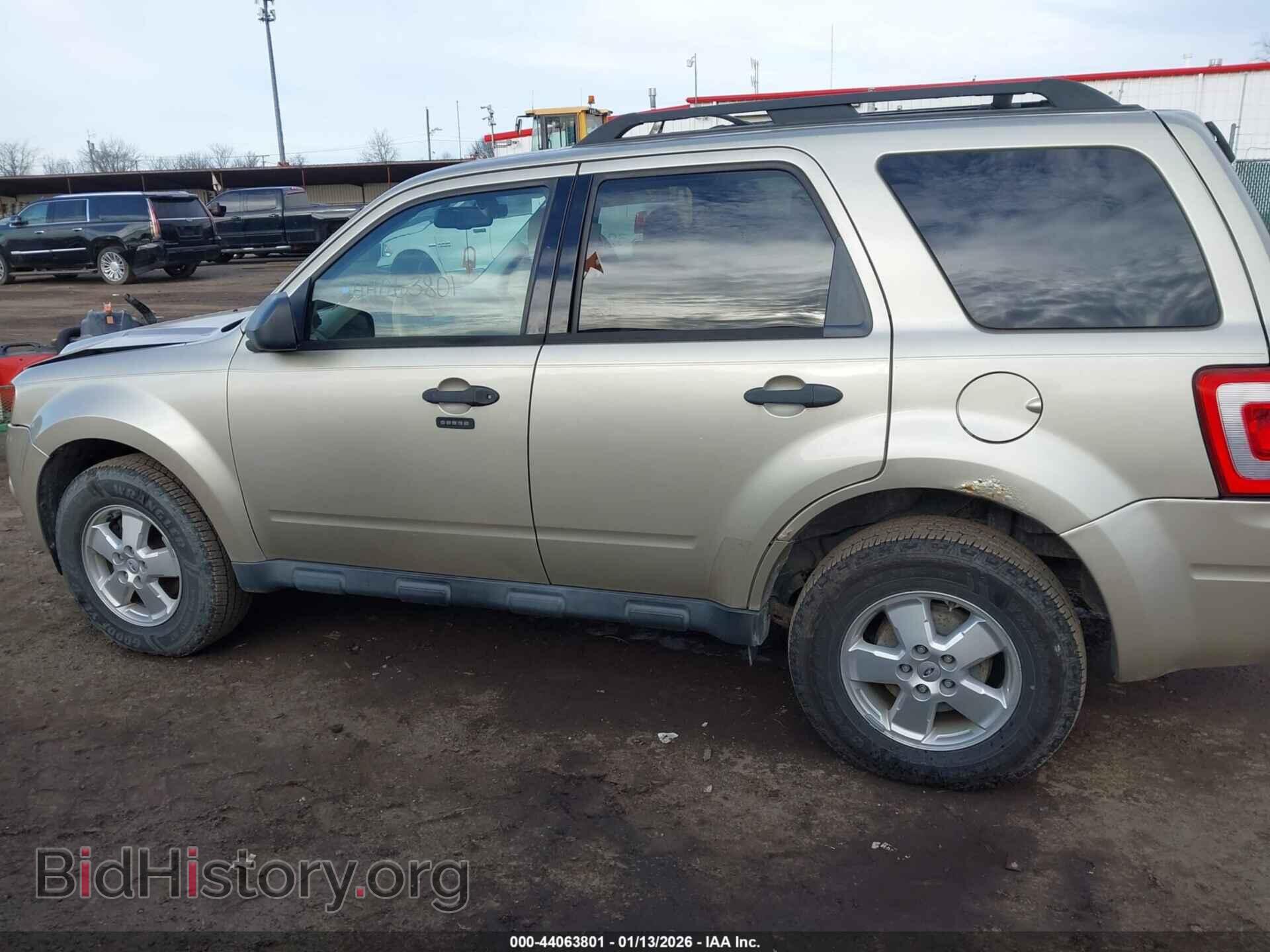 2011 FORD ESCAPE - VIN: 1FMCU0D7XBKB52041 - Фото 15