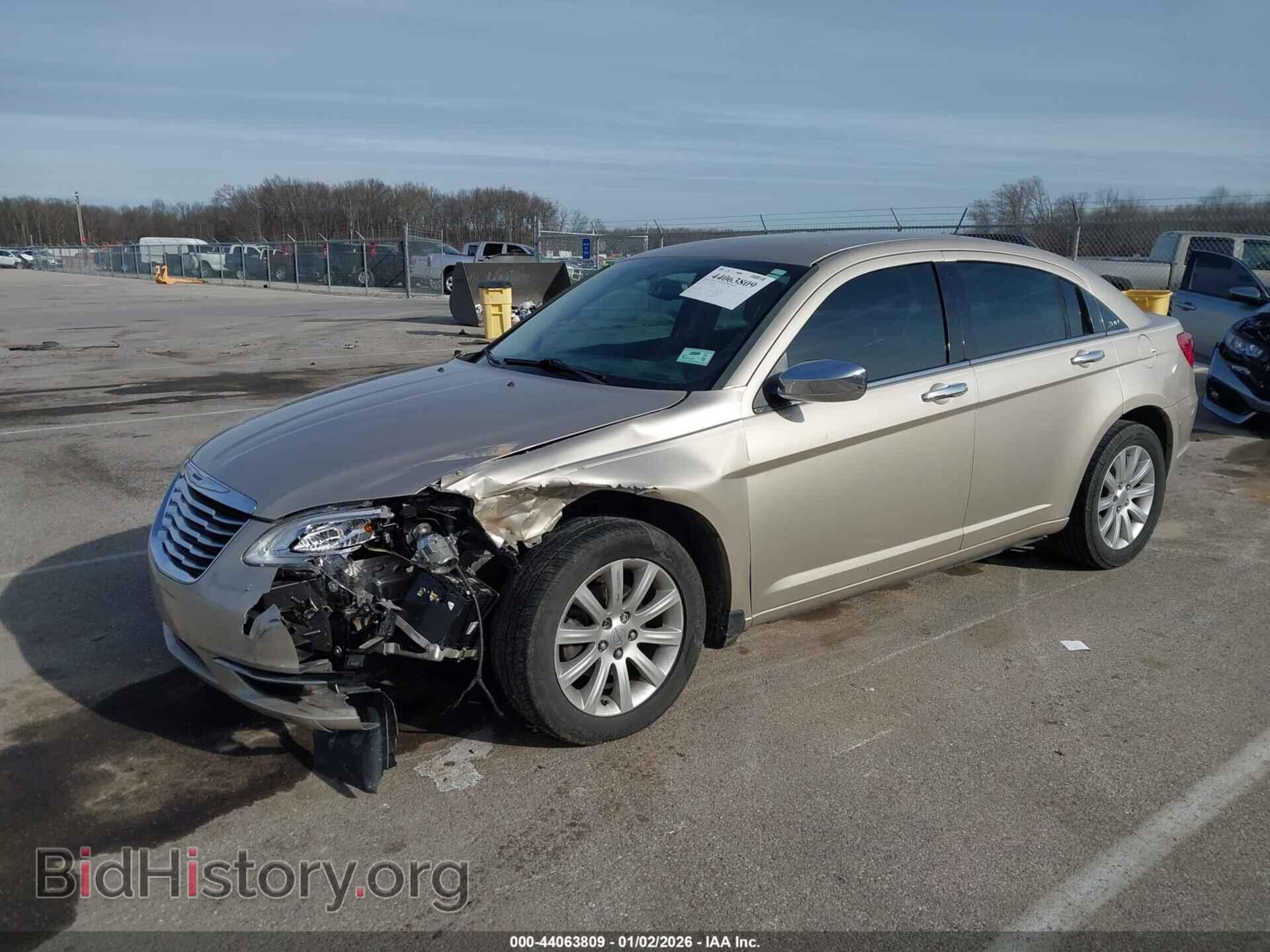 2014 CHRYSLER 200 - VIN: 1C3CCBCG4EN128717 - Фото 2