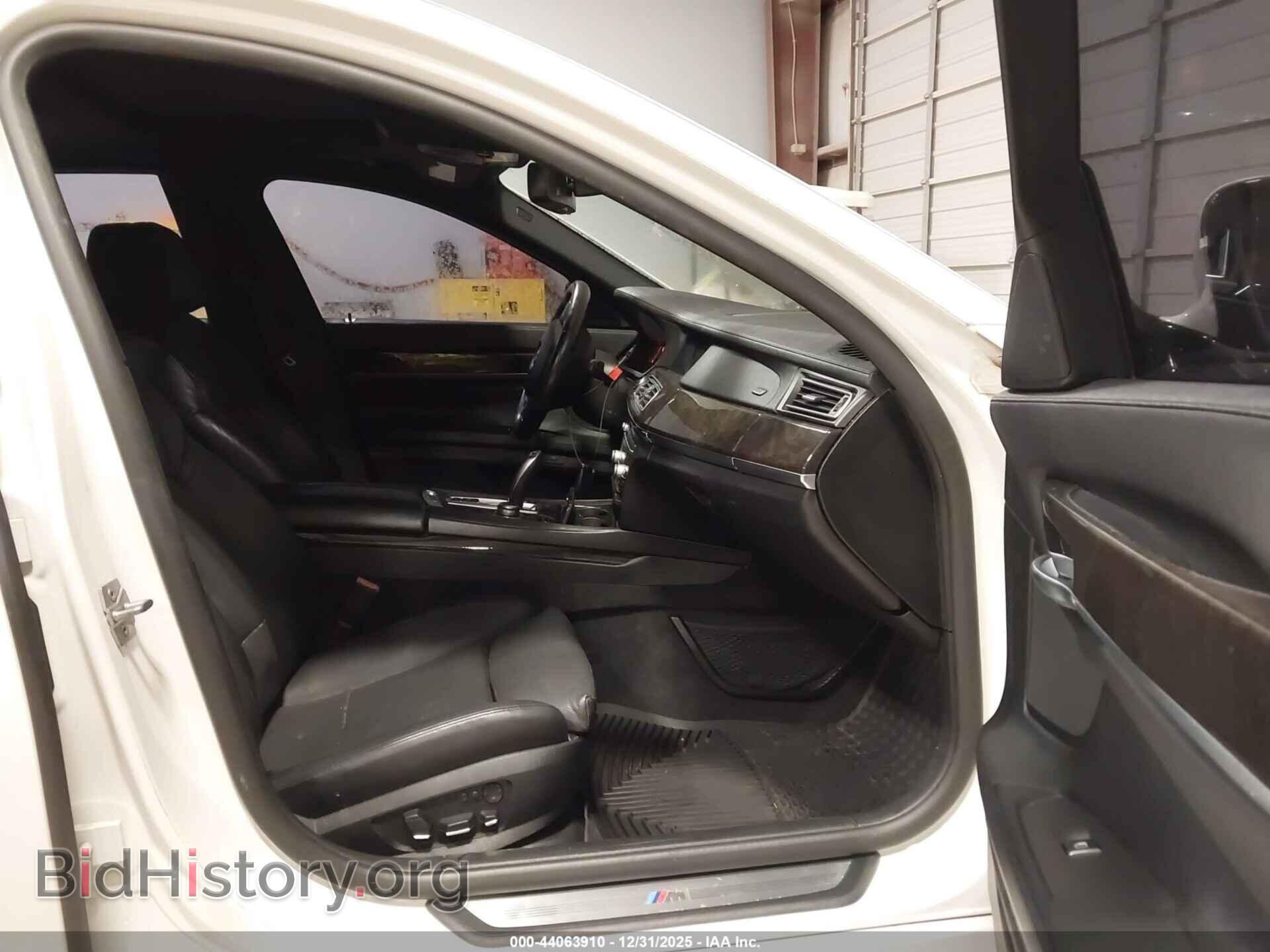 2012 BMW 750LI - VIN: WBAKB8C5XCC962735 - Фото 5