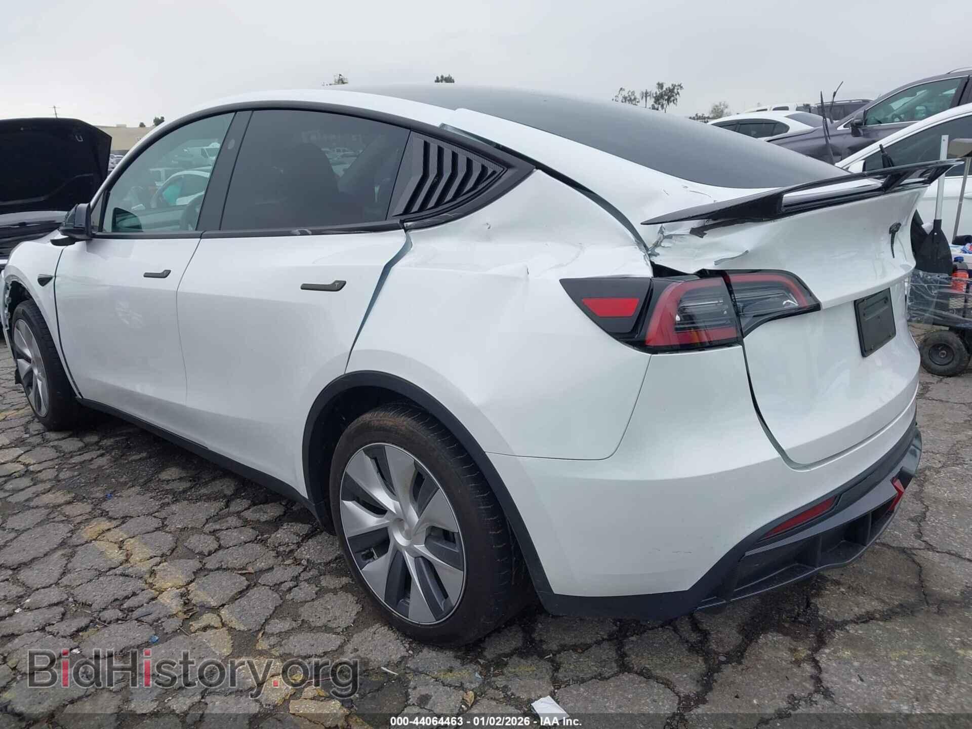 2024 TESLA MODEL Y - VIN: 7SAYGDED3RF087959 - Фото 3