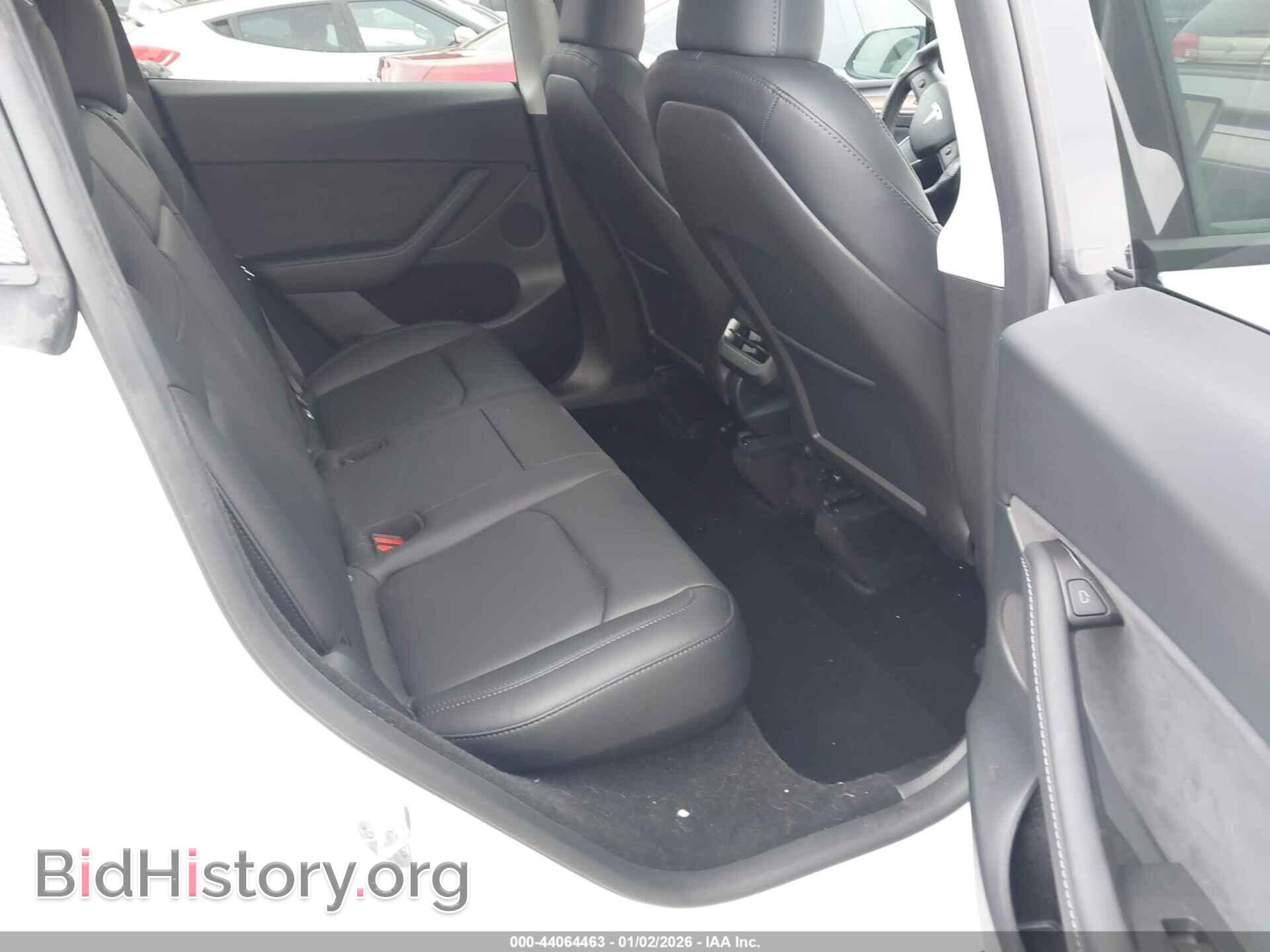 2024 TESLA MODEL Y - VIN: 7SAYGDED3RF087959 - Фото 8