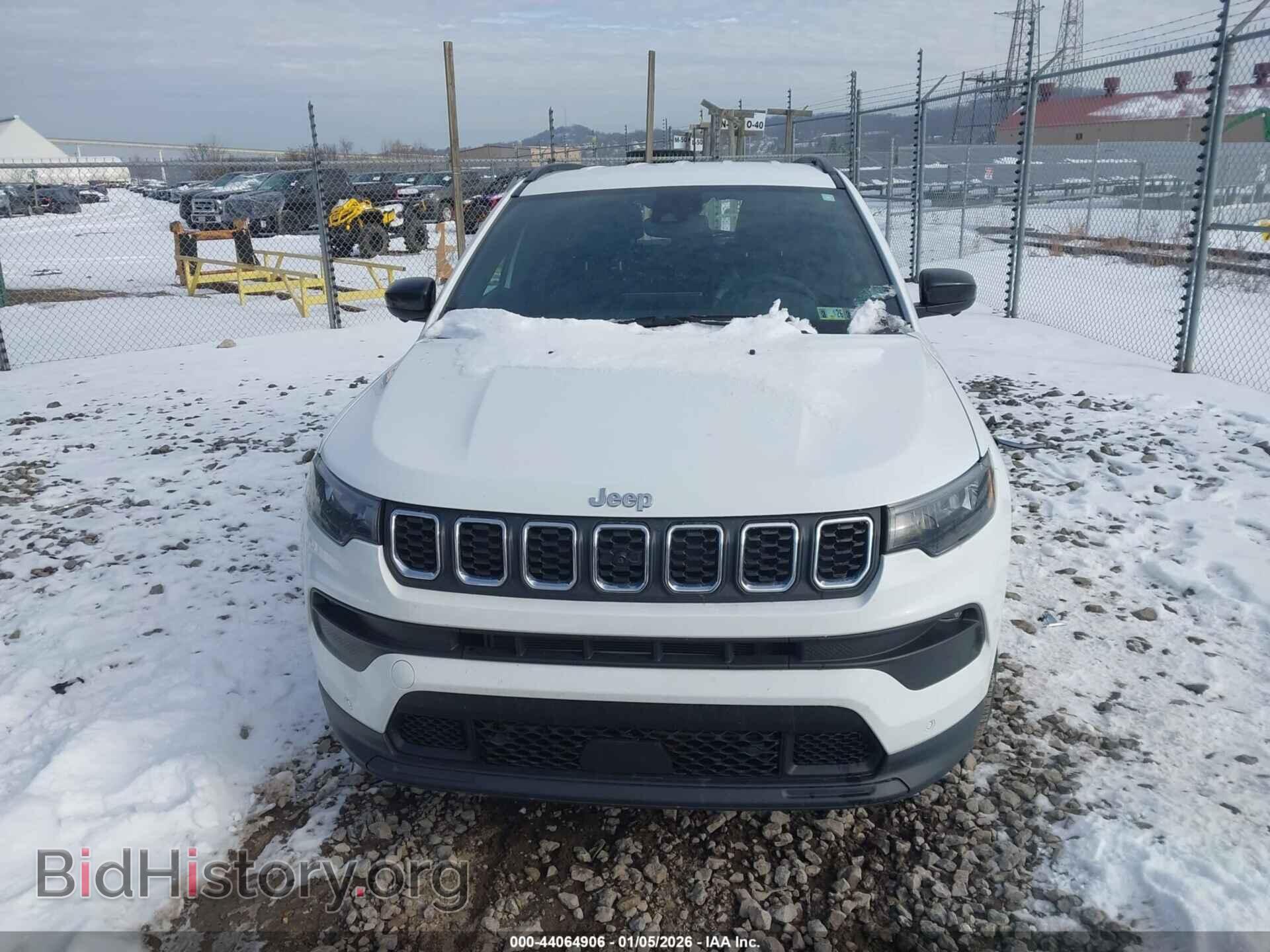 2024 JEEP COMPASS - VIN: 3C4NJDFN4RT104777 - Фото 13