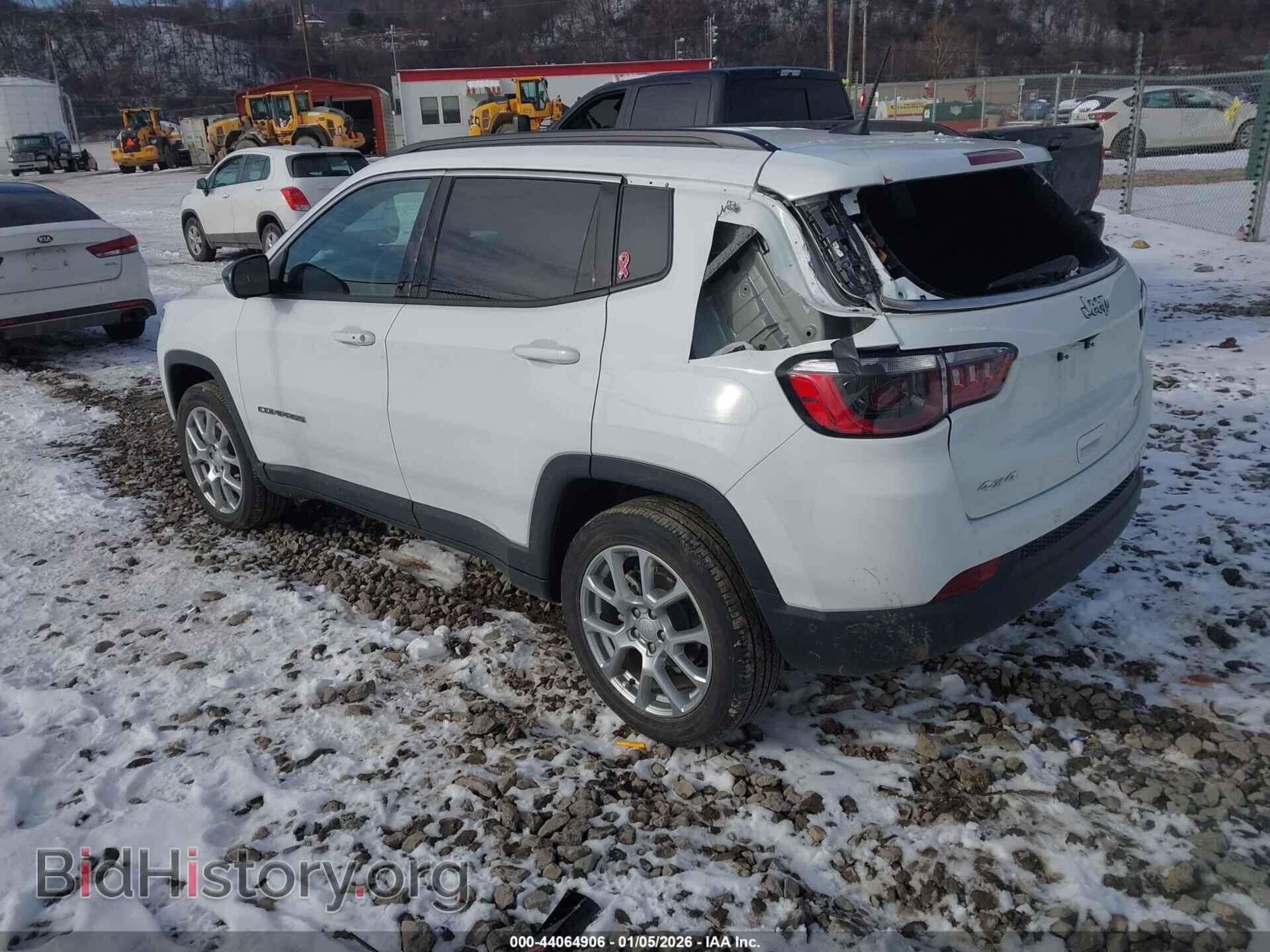 2024 JEEP COMPASS - VIN: 3C4NJDFN4RT104777 - Фото 3