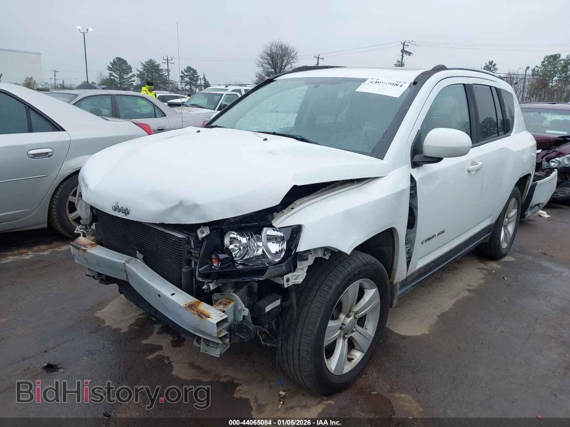 2014 JEEP COMPASS - VIN: 1C4NJDEB4ED718395 - Фото 2