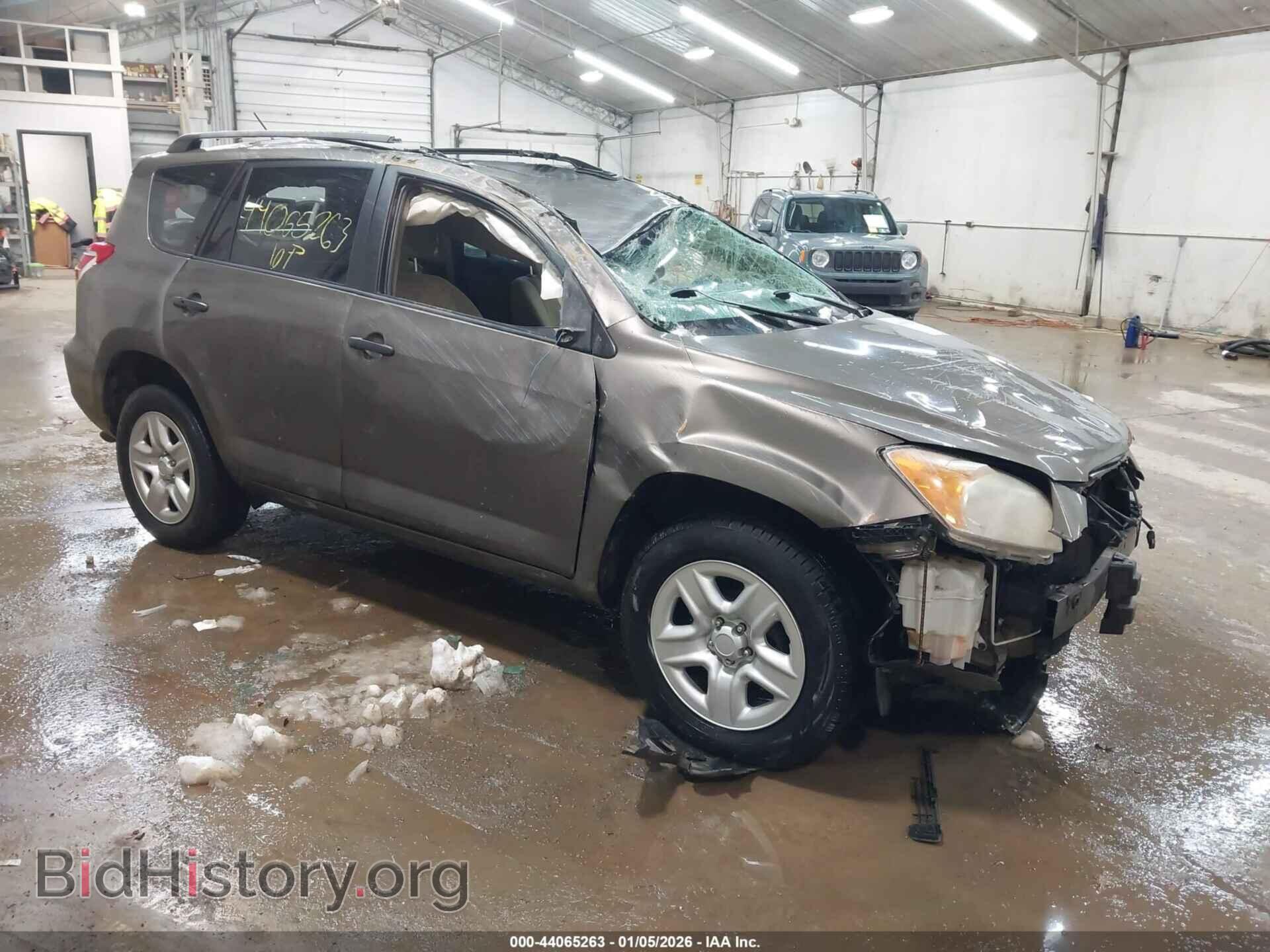 Photo 2T3BF4DV9AW071313 - TOYOTA RAV4 2010