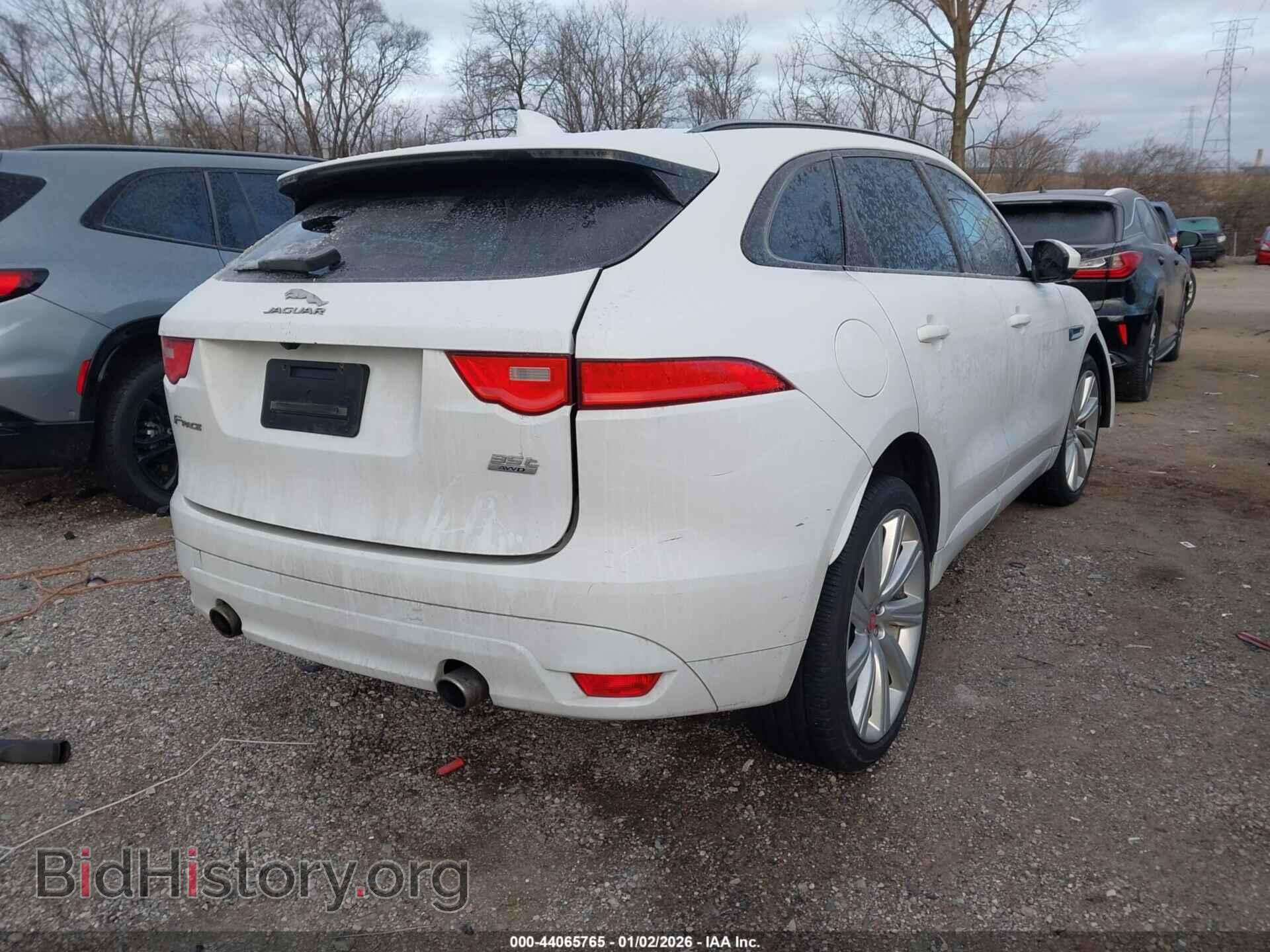2017 JAGUAR F-PACE - VIN: SADCJ2BV2HA075243 - Фото 4