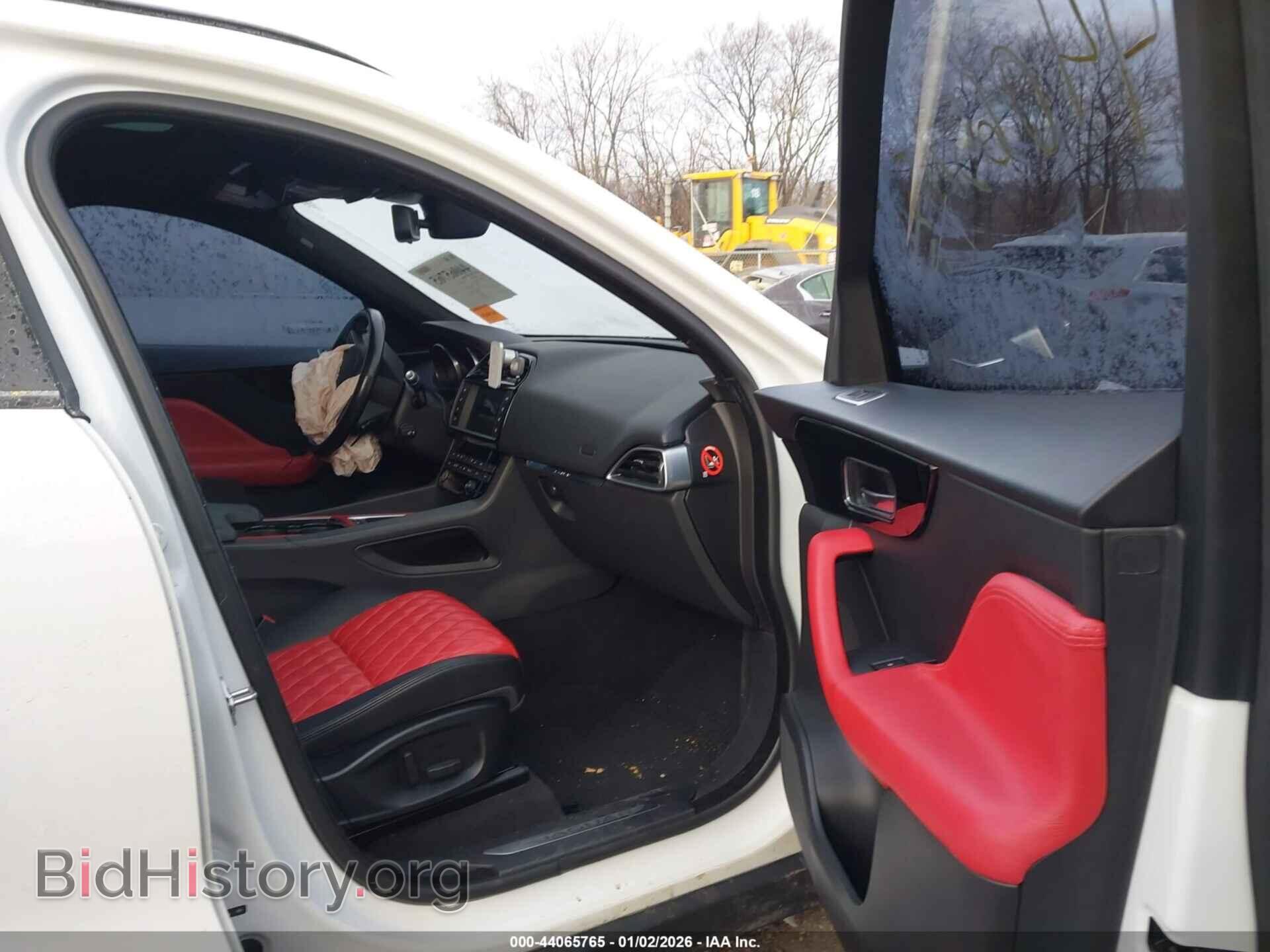 2017 JAGUAR F-PACE - VIN: SADCJ2BV2HA075243 - Фото 5