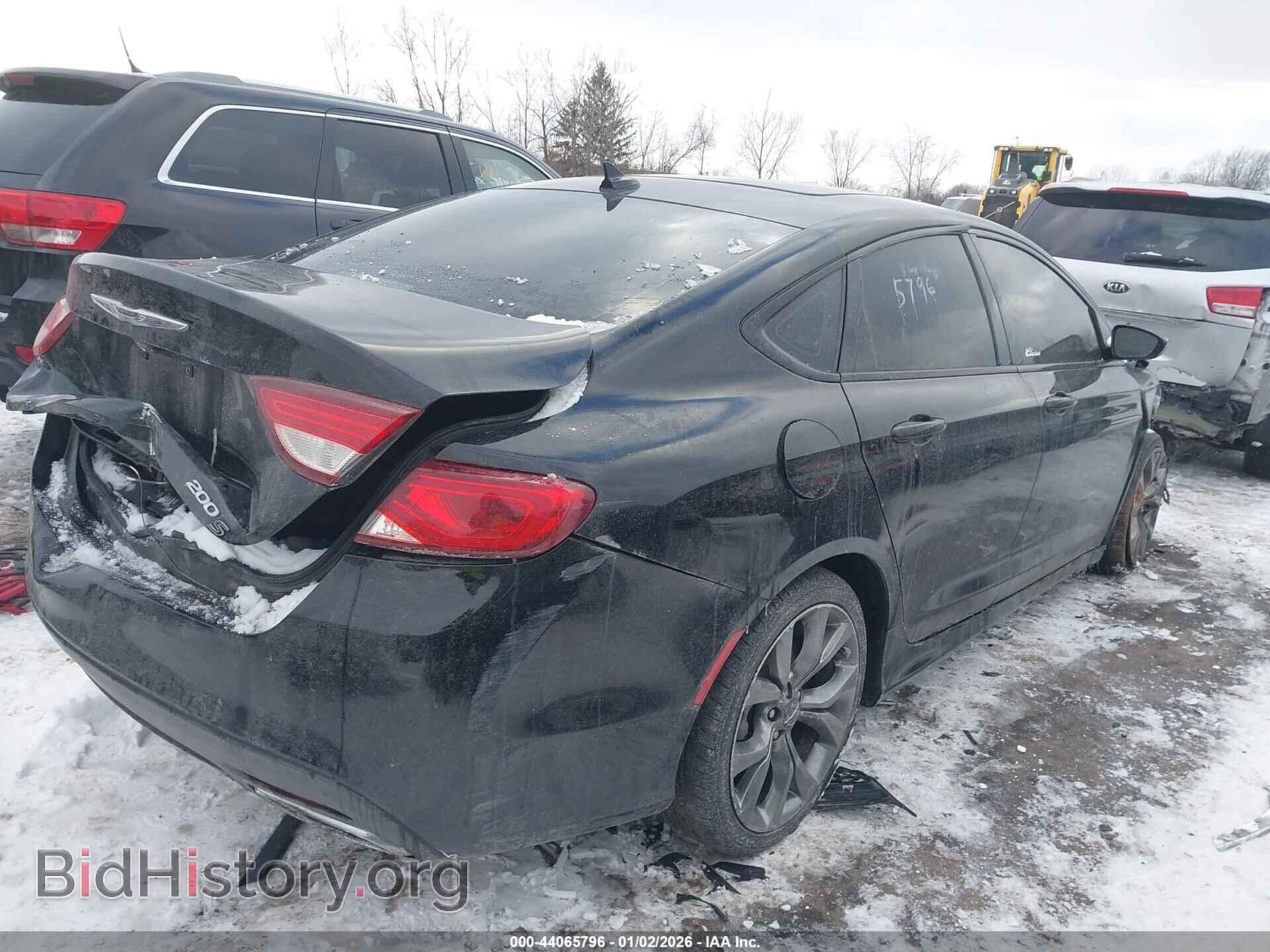 2016 CHRYSLER 200 - VIN: 1C3CCCBB3GN138752 - Фото 4