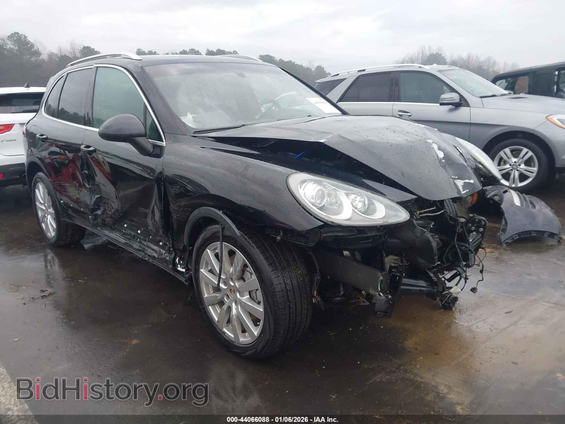 Photo WP1AB2A21CLA49039 - PORSCHE CAYENNE 2012