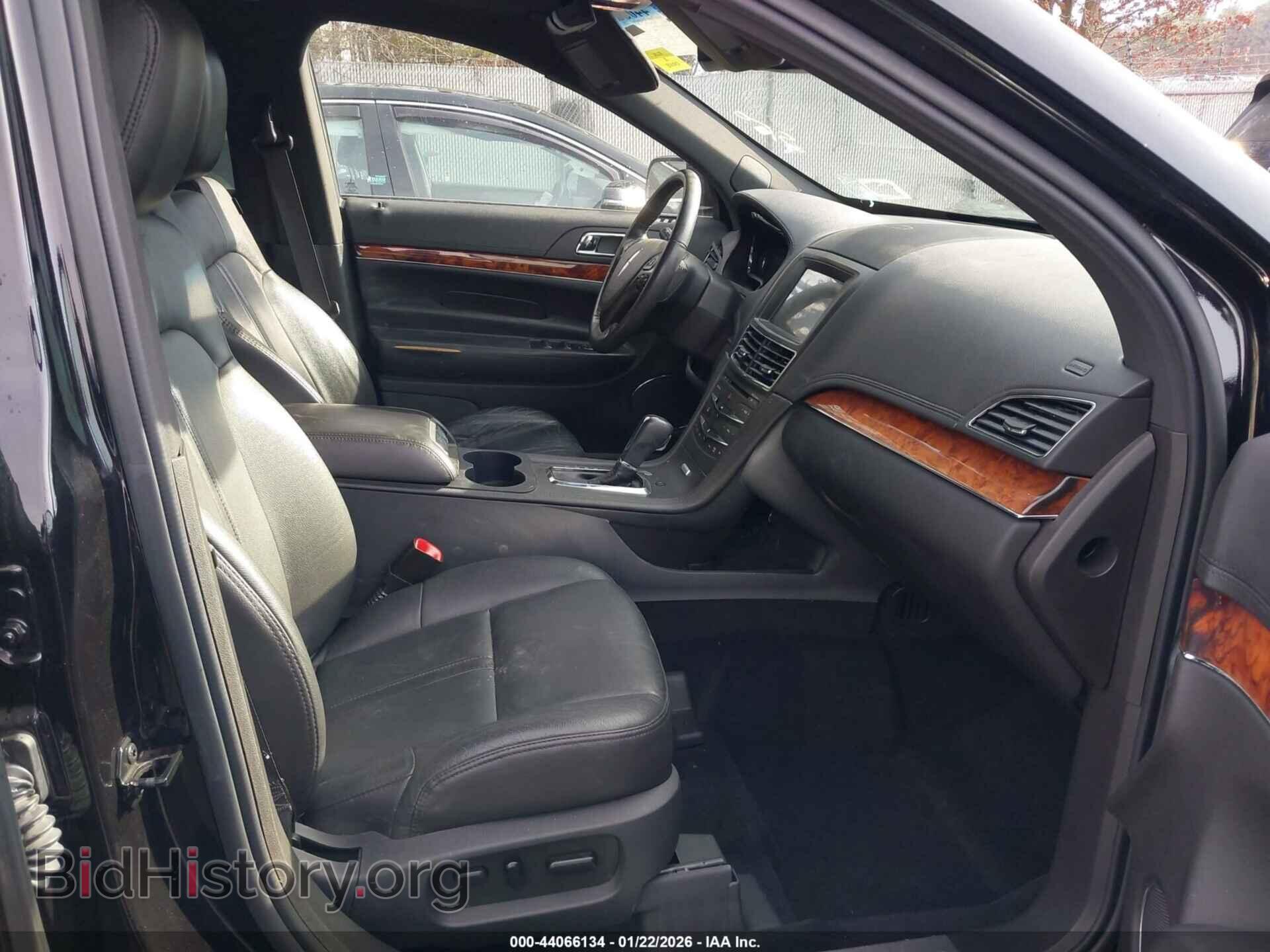 2019 LINCOLN MKT - VIN: 2LMHJ5NK4KBL04425 - Фото 5