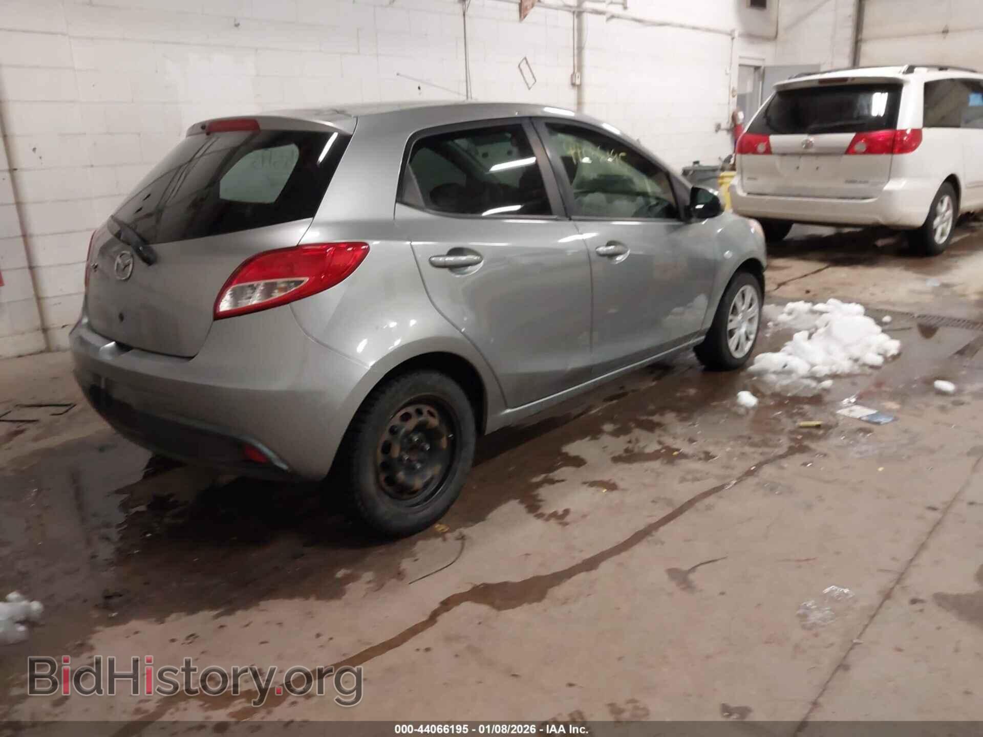 2011 MAZDA MAZDA2 - VIN: JM1DE1HY4B0124441 - Фото 4