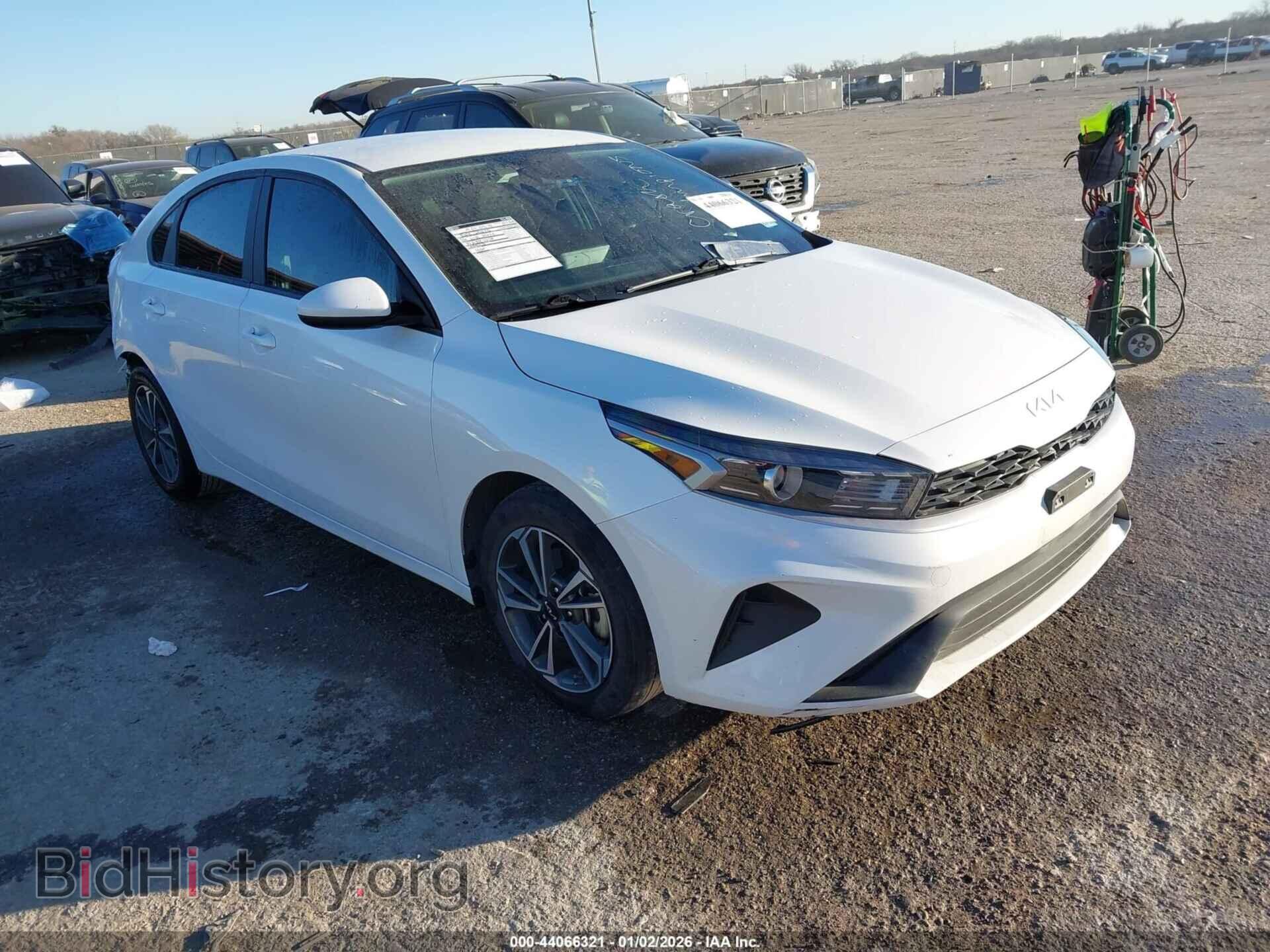 Photo 3KPF24AD2RE817147 - KIA FORTE 2024