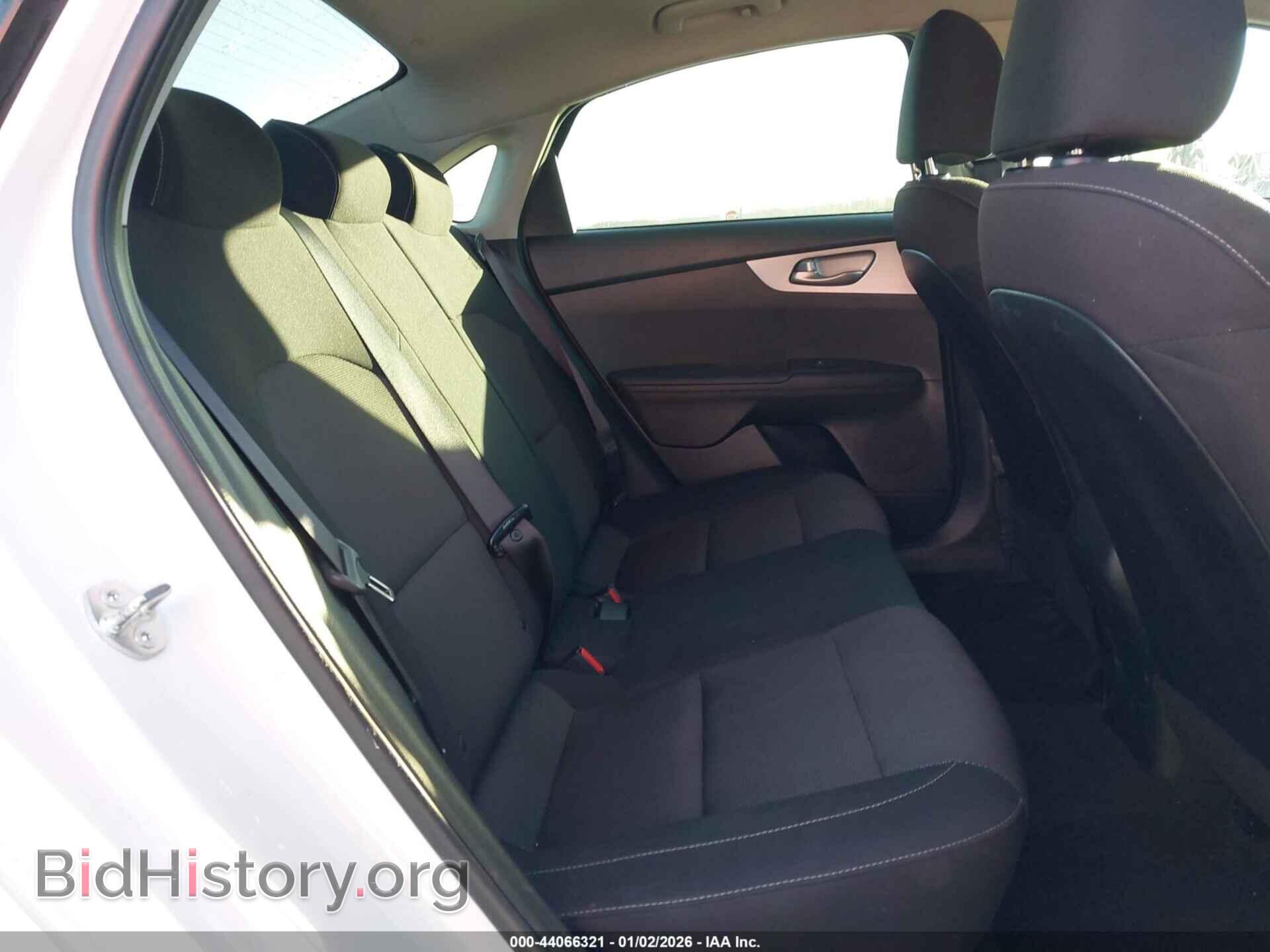 2024 KIA FORTE - VIN: 3KPF24AD2RE817147 - Фото 8