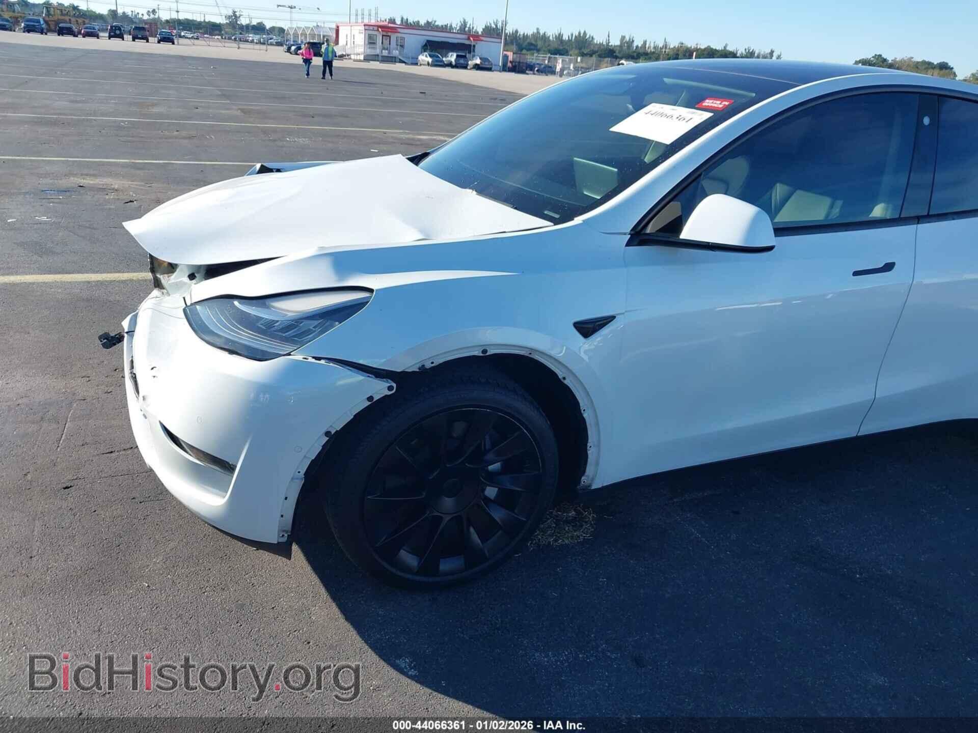 2022 TESLA MODEL Y - VIN: 7SAYGDEE9NF385502 - Фото 6