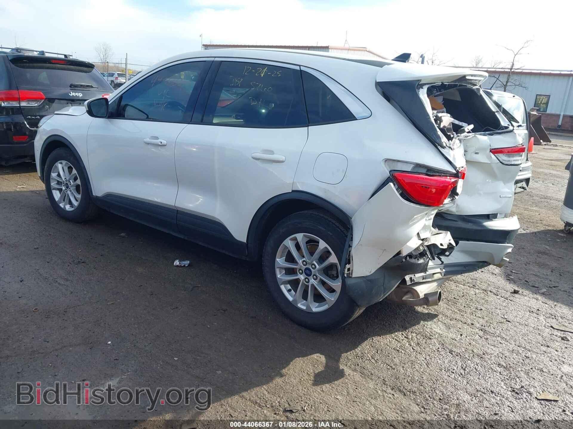 2020 FORD ESCAPE - VIN: 1FMCU0G6XLUA45760 - Фото 3