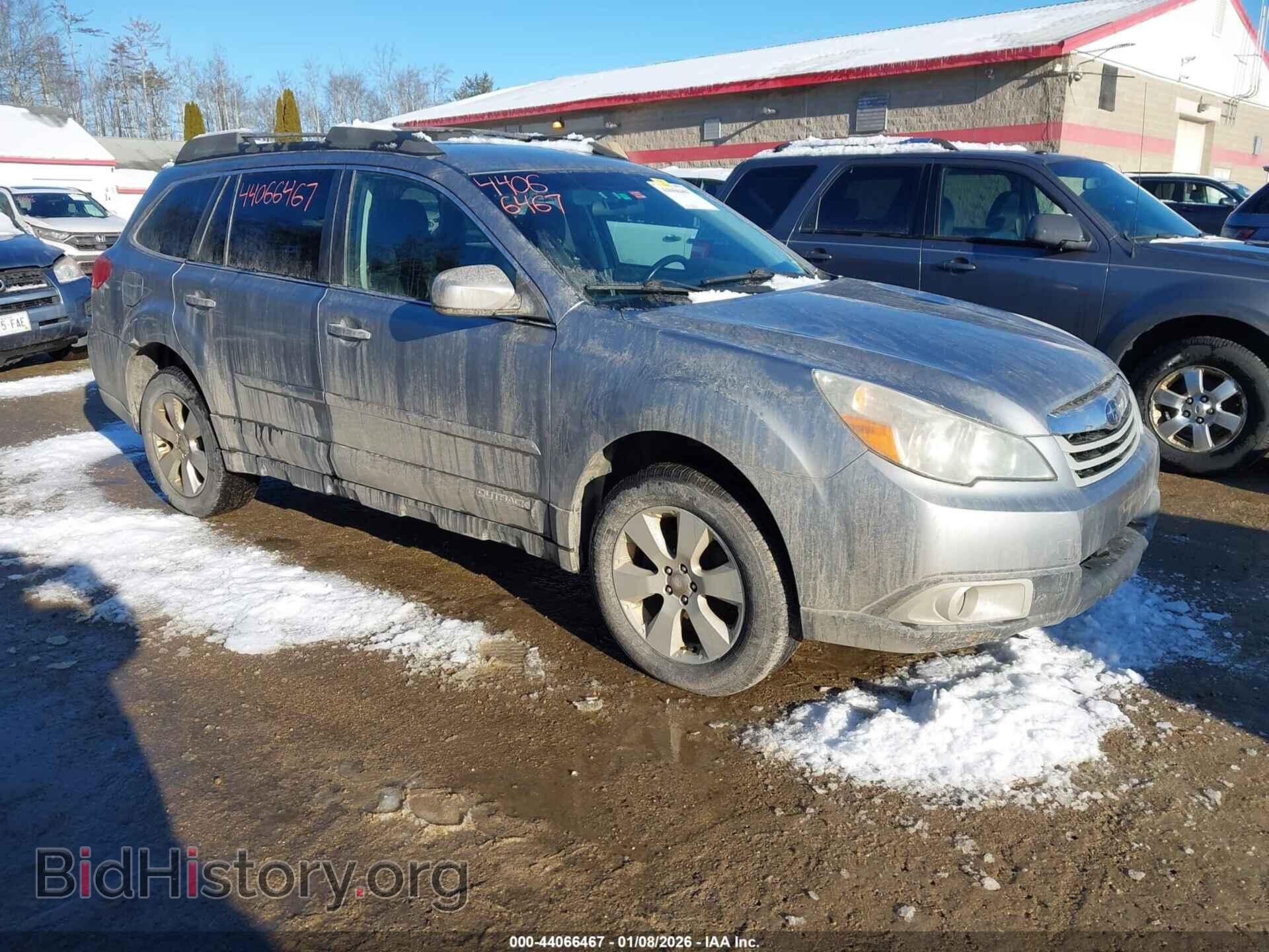 Photo 4S4BRBCC2B3413437 - SUBARU OUTBACK 2011