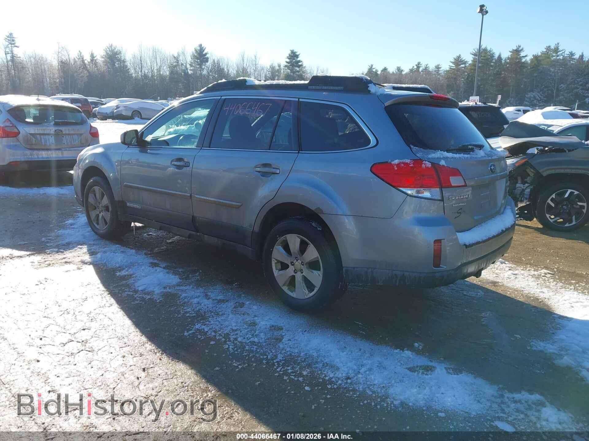 2011 SUBARU OUTBACK - VIN: 4S4BRBCC2B3413437 - Фото 3
