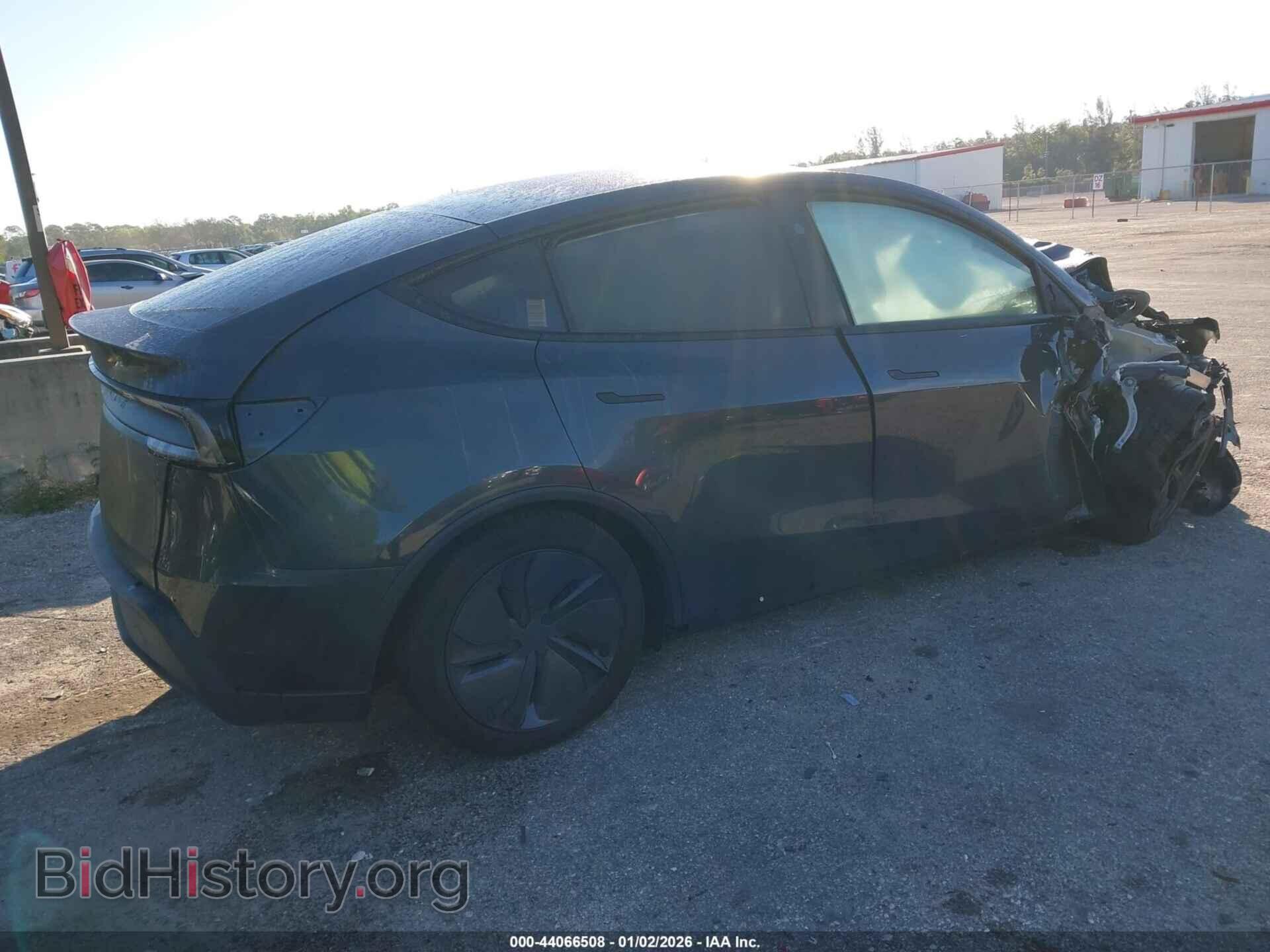 2026 TESLA MODEL Y - VIN: 7SAYGDED8TA442810 - Фото 4