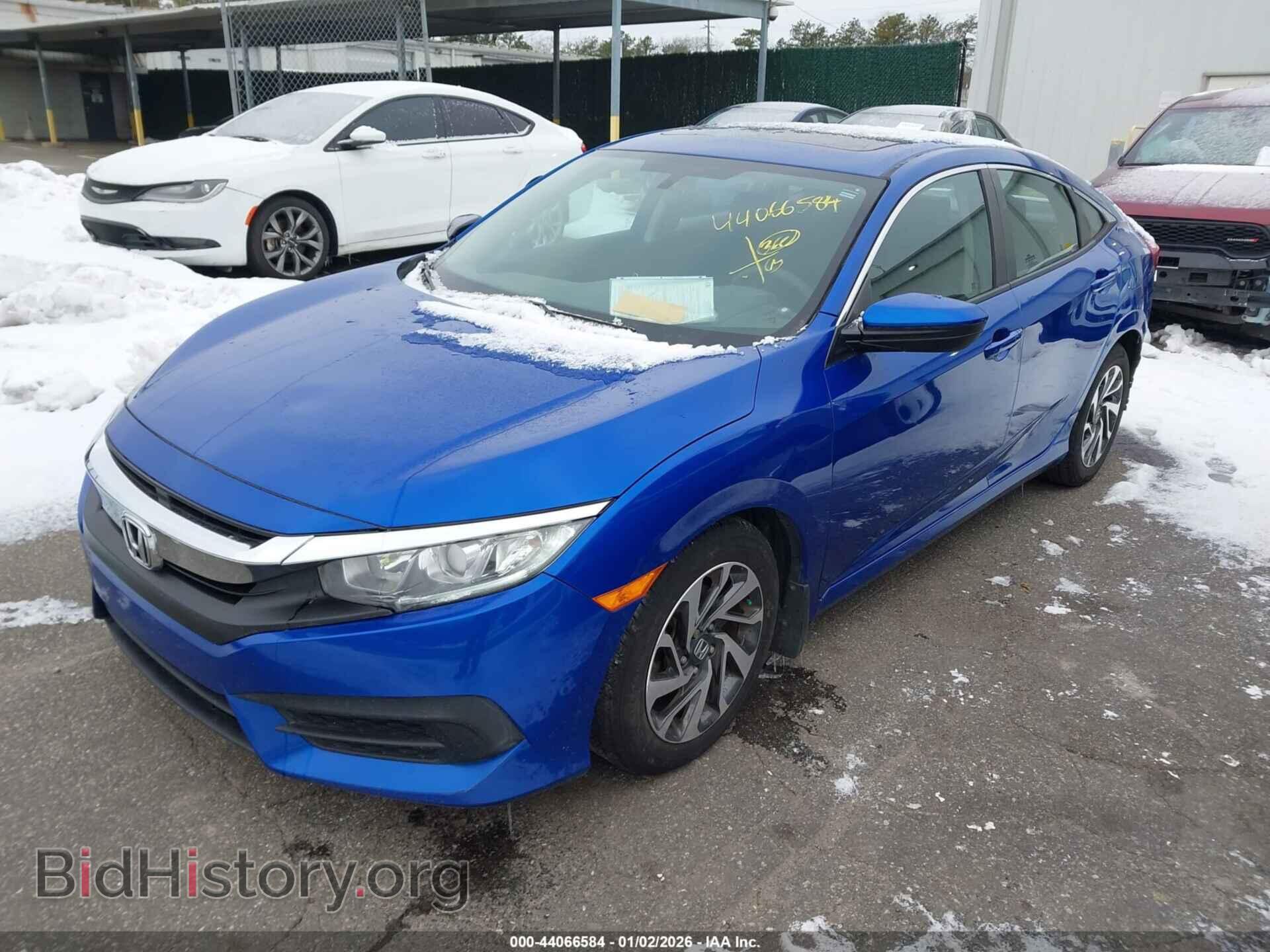 2017 HONDA CIVIC - VIN: 19XFC2F7XHE031454 - Фото 2