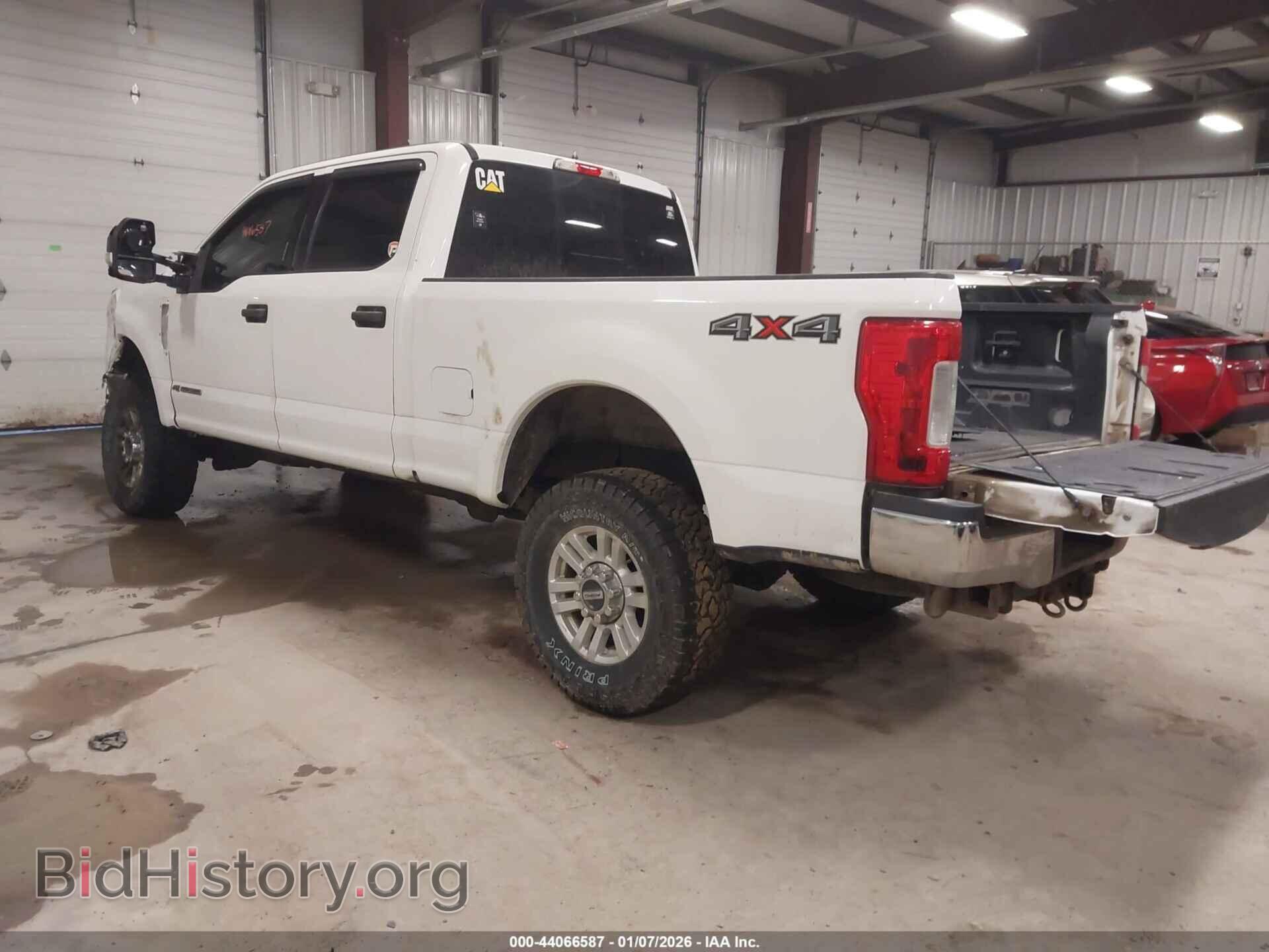 2018 FORD F-250 - VIN: 1FT7W2BT4JEC09262 - Фото 3