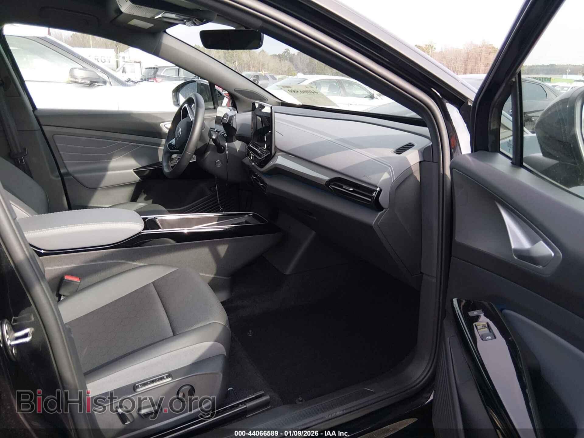 2023 VOLKSWAGEN ID.4 - VIN: 1V2VMPE85PC018938 - Photo 5