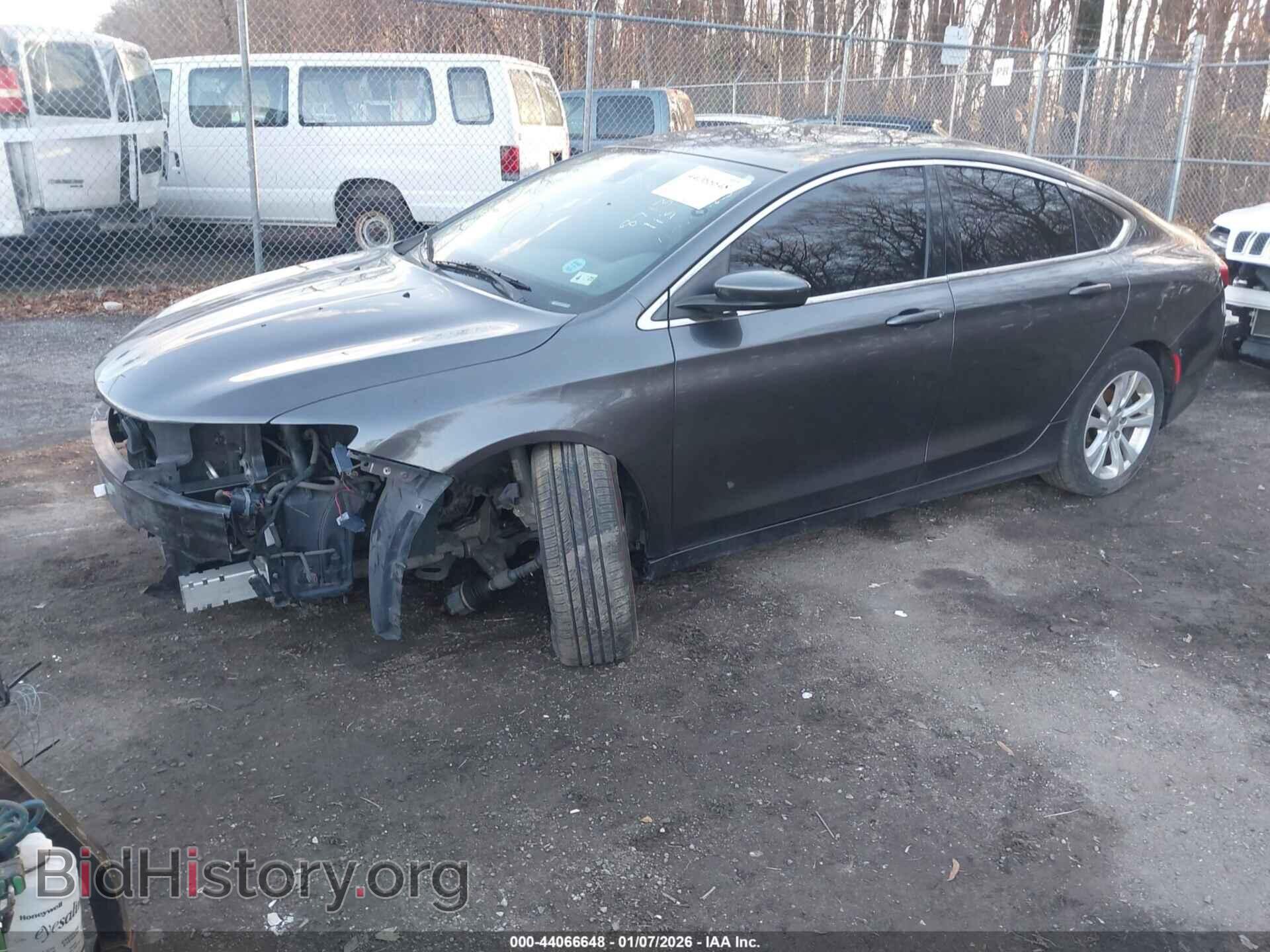 2015 CHRYSLER 200 - VIN: 1C3CCCAB7FN714620 - Фото 2