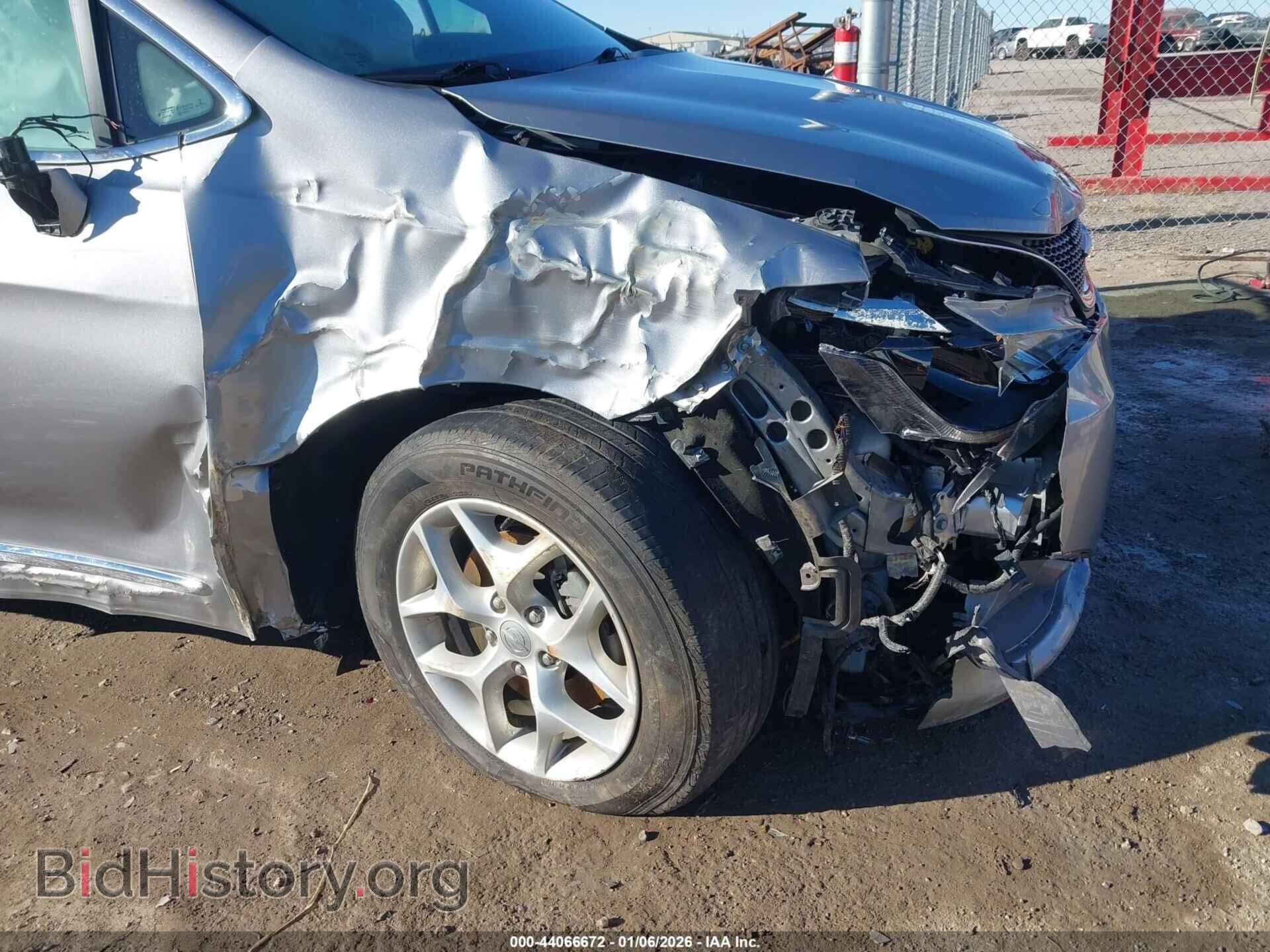 2017 CHRYSLER PACIFICA - VIN: 2C4RC1BG6HR795037 - Фото 6