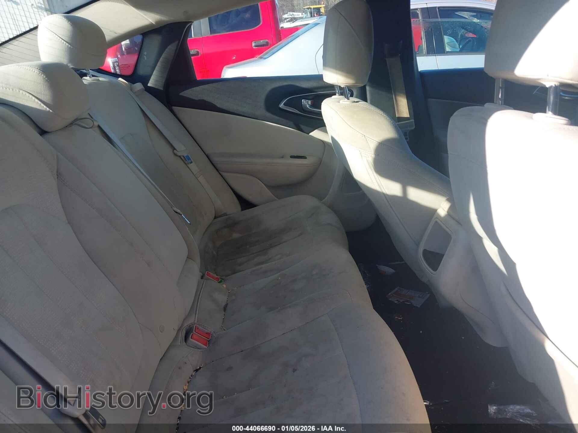 2016 CHRYSLER 200 - VIN: 1C3CCCAB5GN166327 - Photo 8
