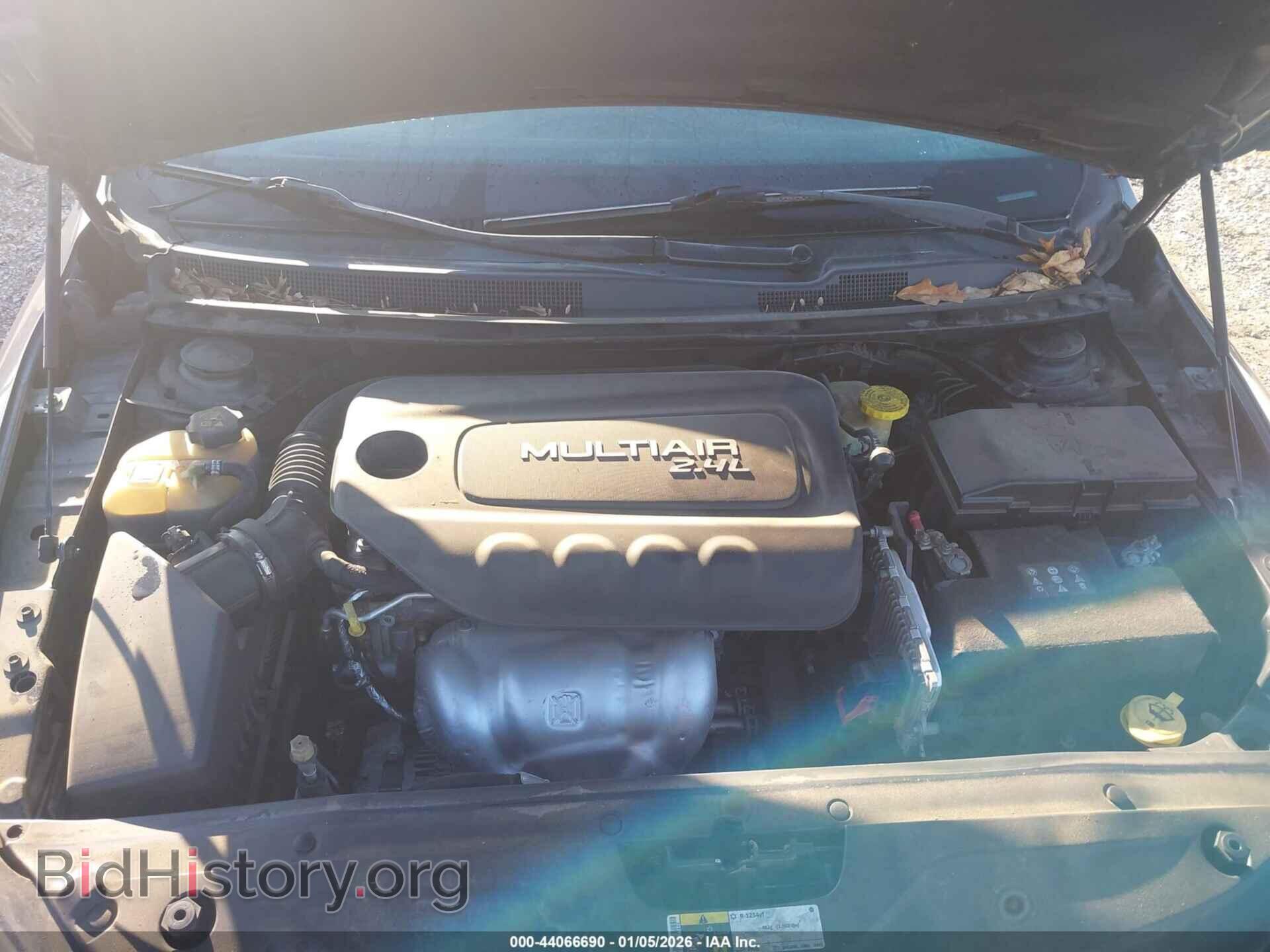2016 CHRYSLER 200 - VIN: 1C3CCCAB5GN166327 - Photo 10