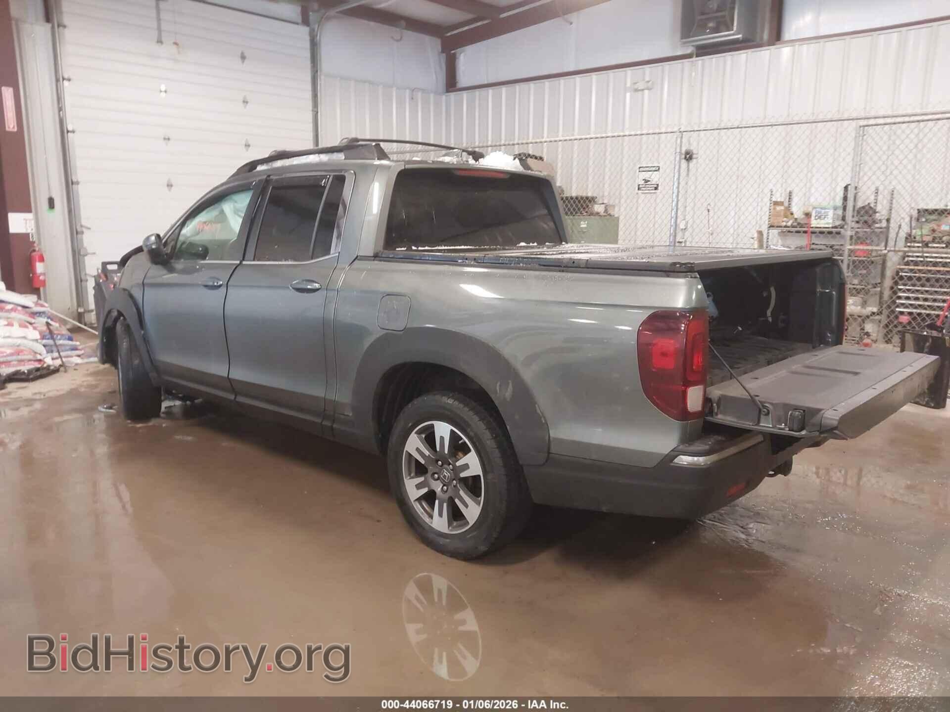2017 HONDA RIDGELINE - VIN: 5FPYK3F55HB014689 - Фото 3