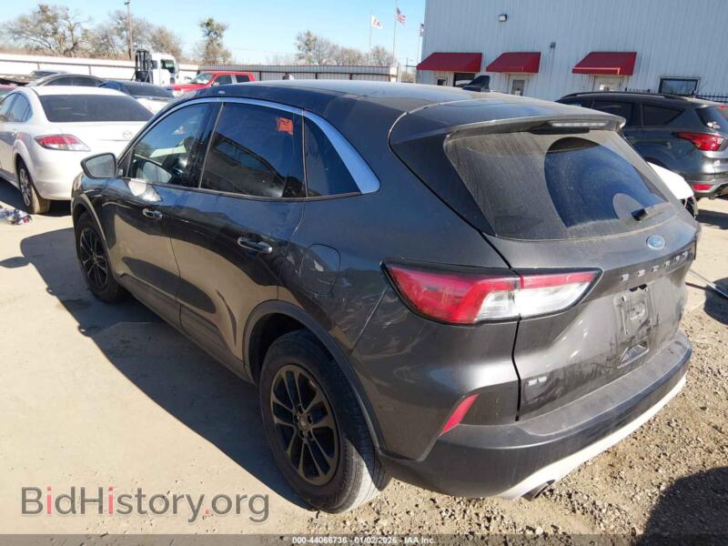 2020 Ford ESCAPE (VIN 1FMCU0G69LUA54451) — photo 3 of 16