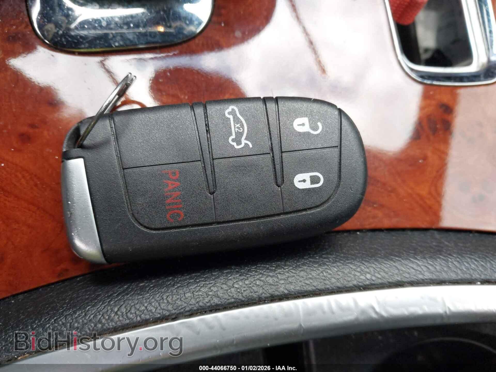 2013 CHRYSLER 300 - VIN: 2C3CCAAG0DH529041 - Фото 11