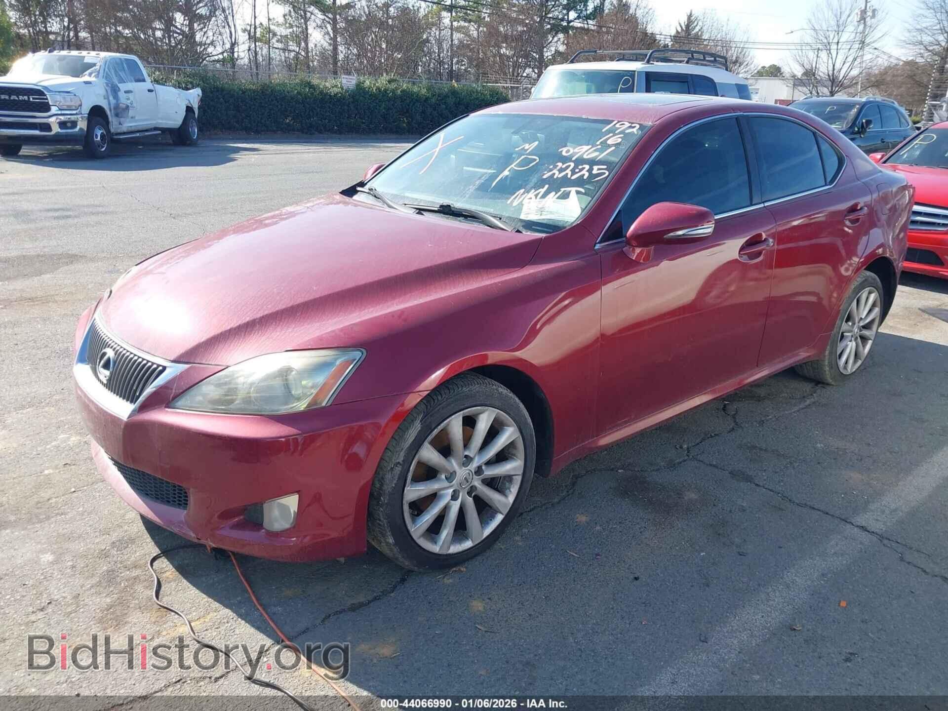 2010 LEXUS IS - VIN: JTHCF5C20A5040961 - Photo 2