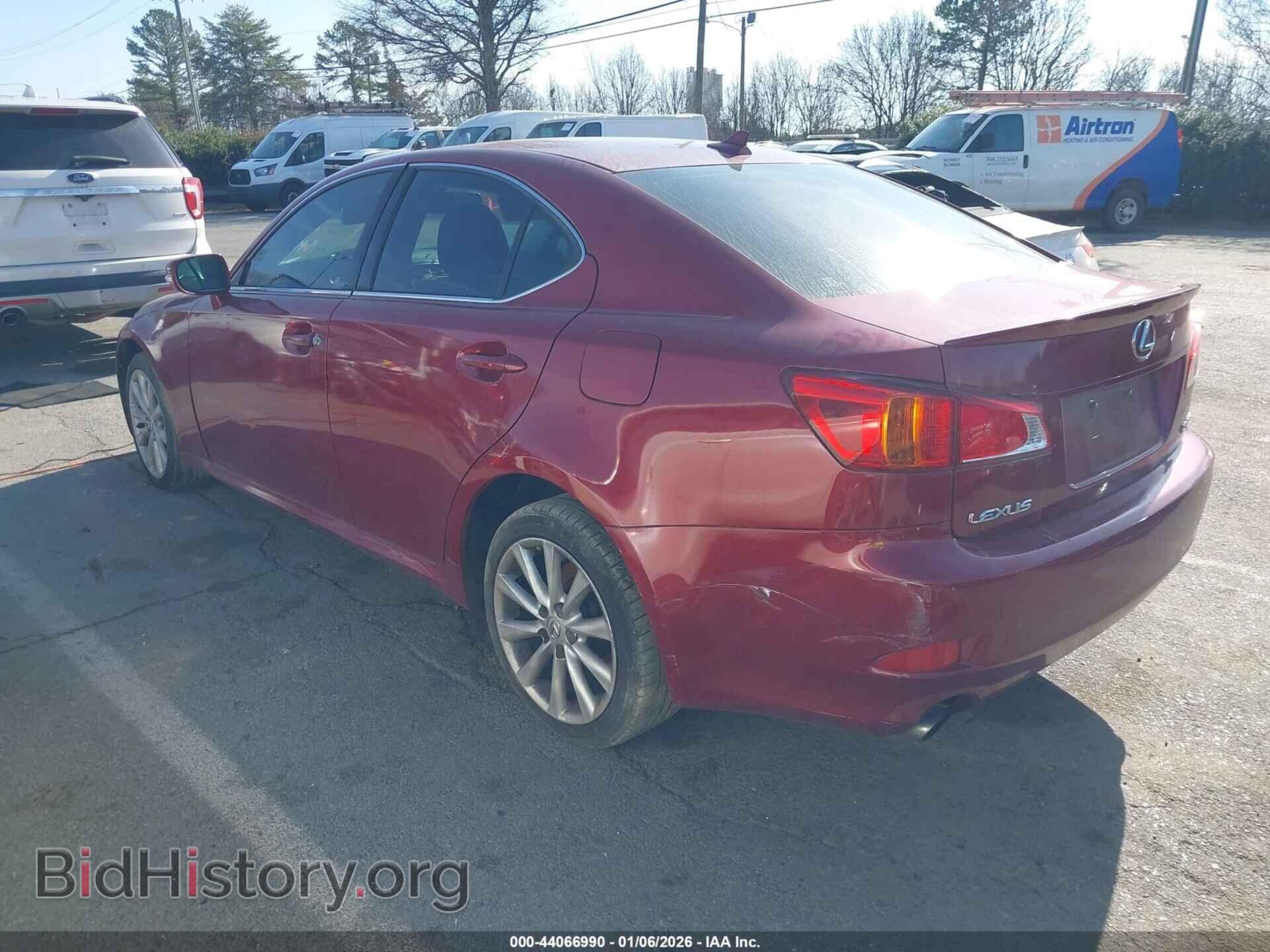 2010 LEXUS IS - VIN: JTHCF5C20A5040961 - Photo 3