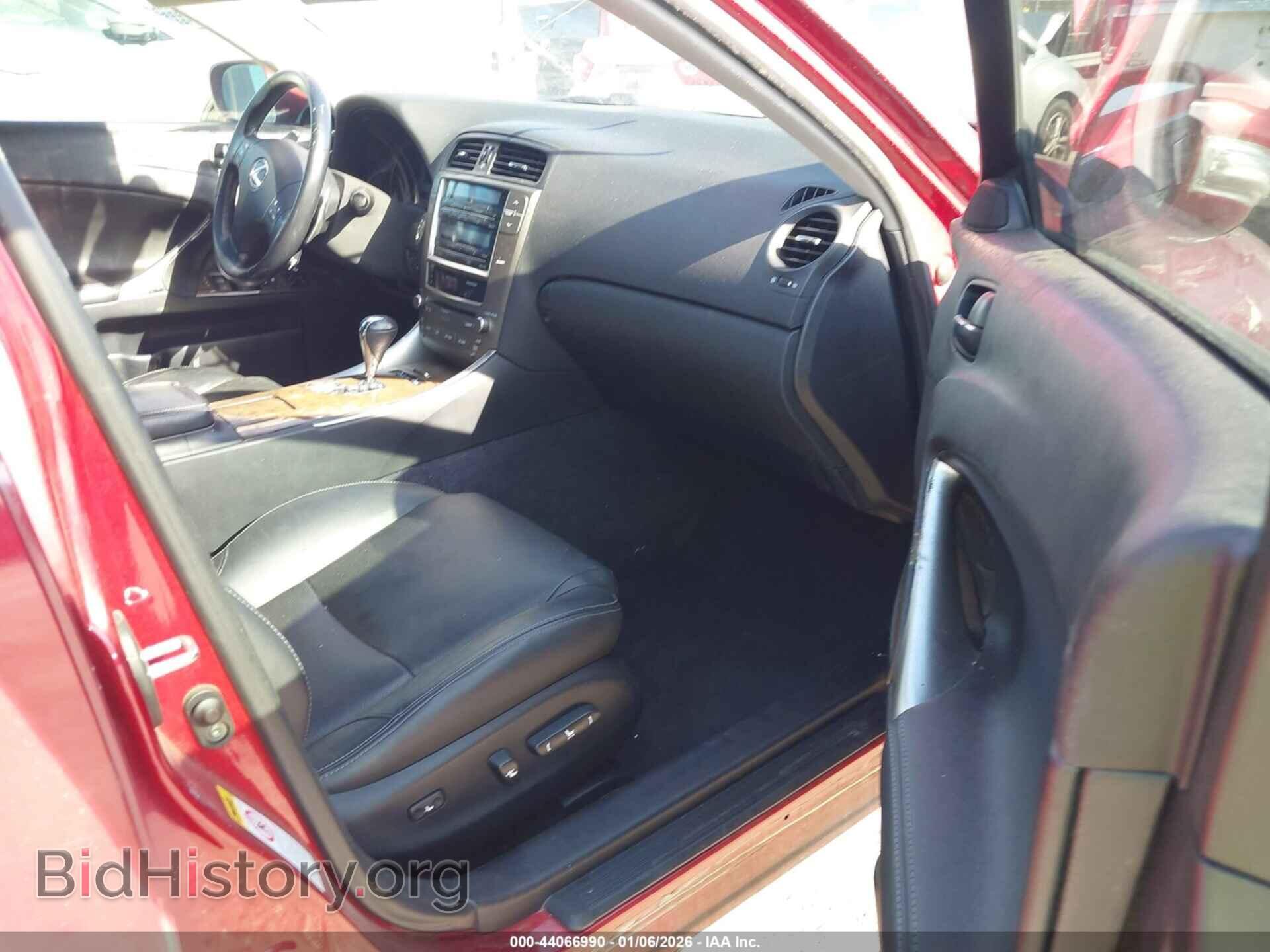2010 LEXUS IS - VIN: JTHCF5C20A5040961 - Photo 5