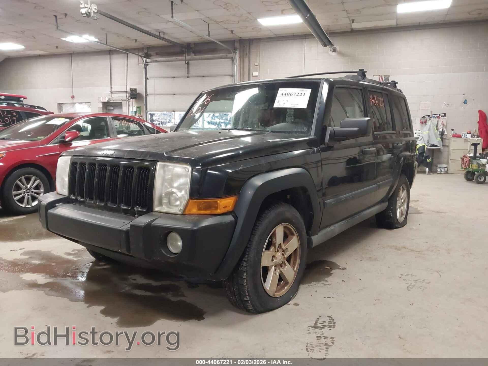 2006 JEEP COMMANDER - VIN: 1J8HG48K36C131189 - Photo 2