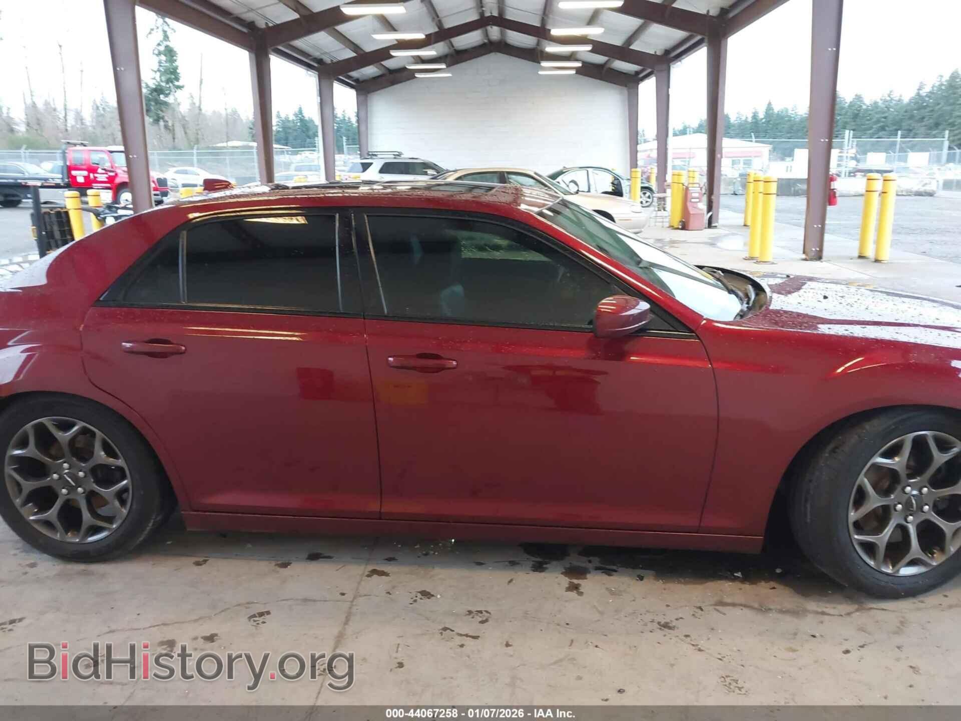 2018 CHRYSLER 300 - VIN: 2C3CCAGG8JH293600 - Фото 14