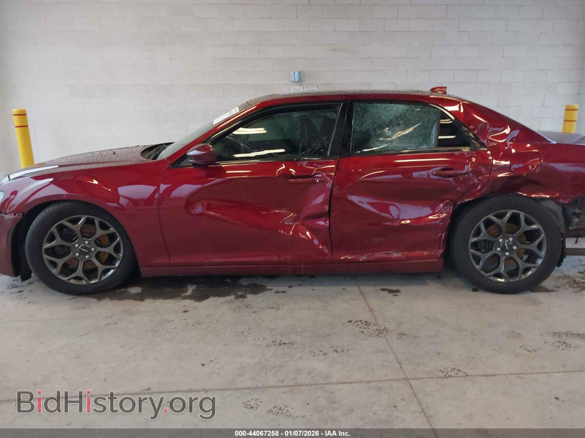 2018 CHRYSLER 300 - VIN: 2C3CCAGG8JH293600 - Фото 15