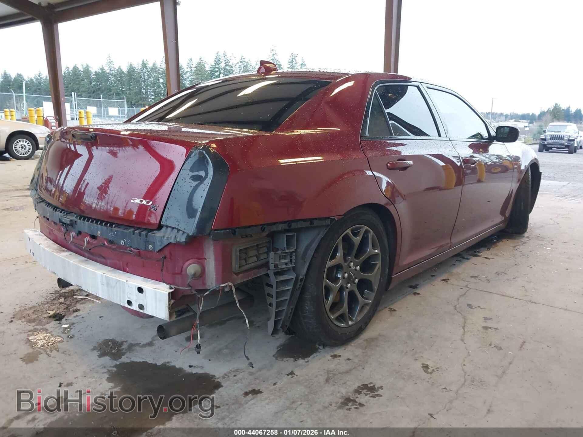 2018 CHRYSLER 300 - VIN: 2C3CCAGG8JH293600 - Фото 4