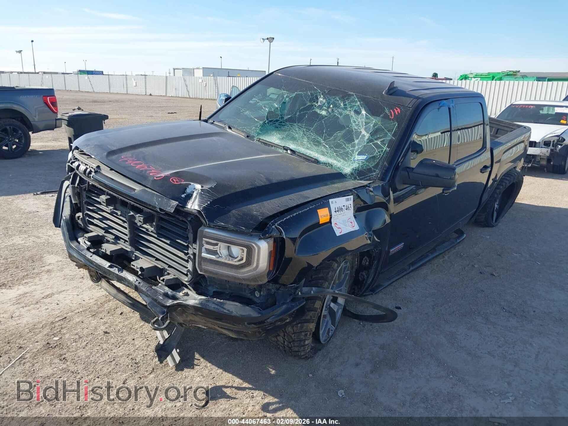 2018 GMC SIERRA 1500 - VIN: 3GTU2NEJ6JG466684 - Фото 2