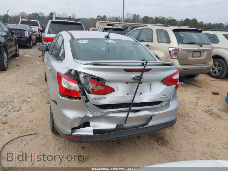 2014 Ford FOCUS (VIN 1FADP3F29EL243745) — фото 6 из 11