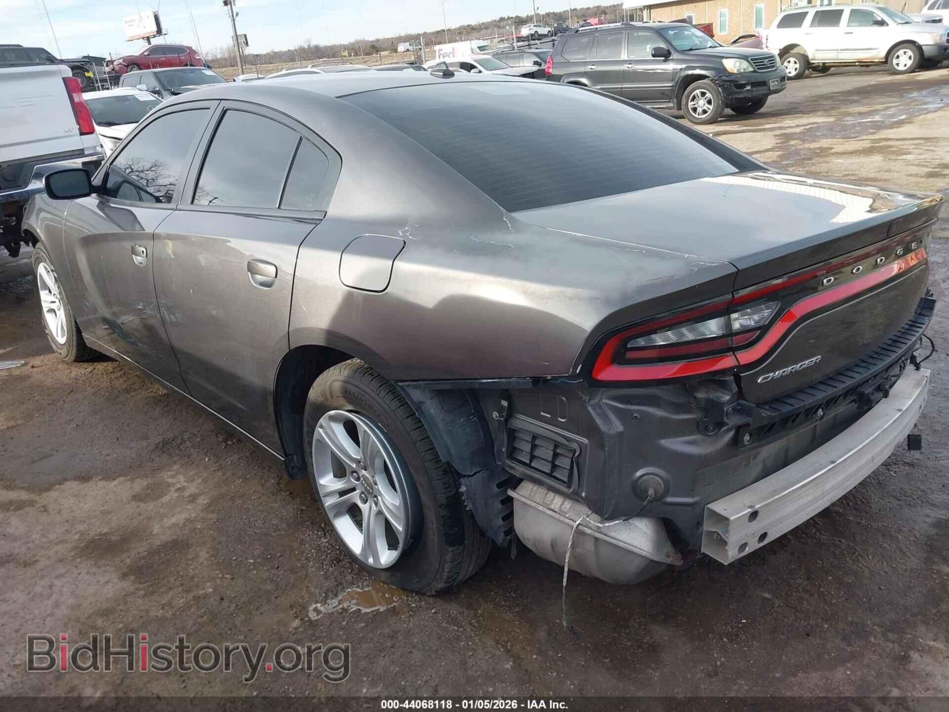 2019 DODGE CHARGER - VIN: 2C3CDXBG2KH692057 - Фото 3