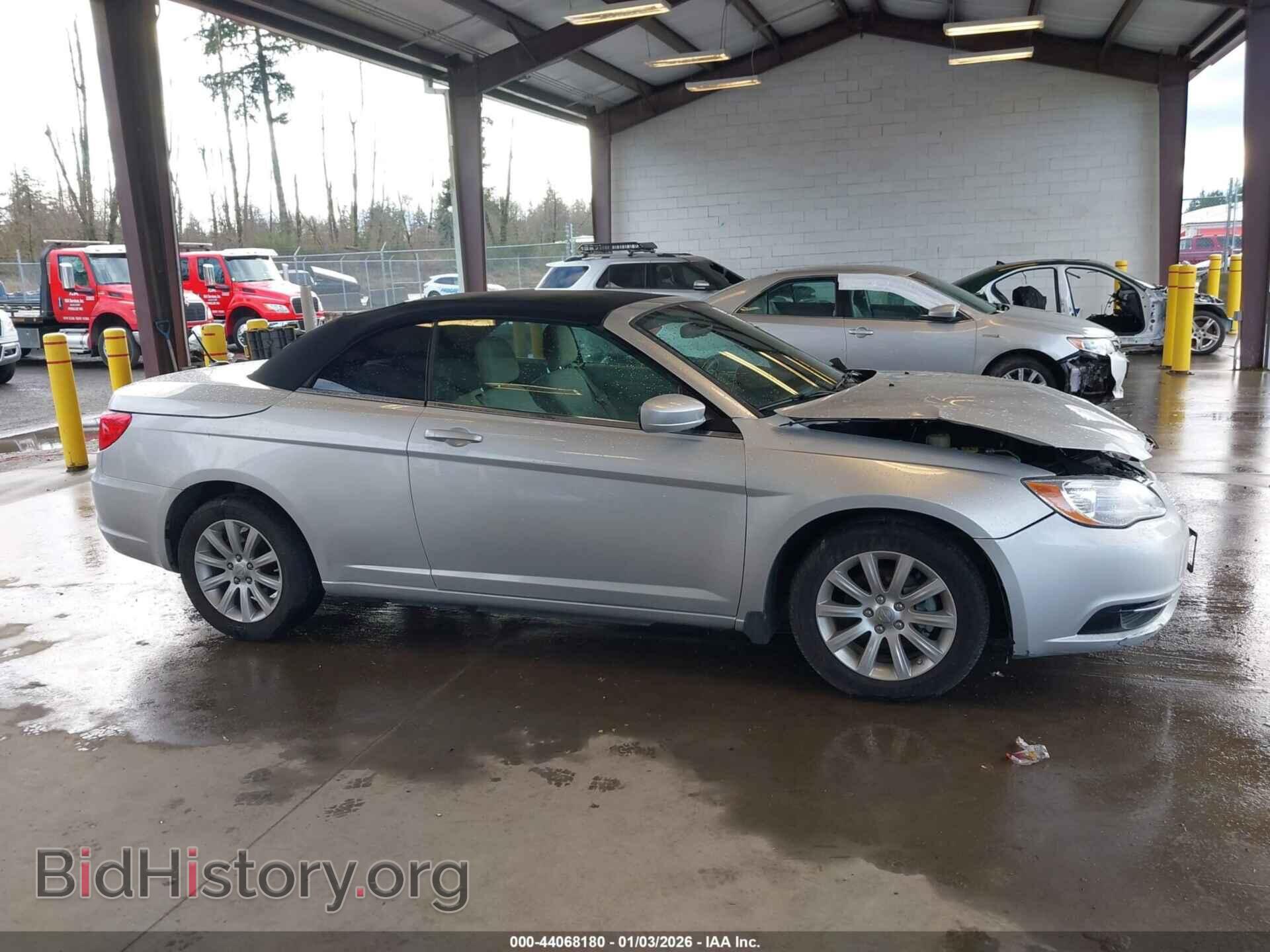 2012 CHRYSLER 200 - VIN: 1C3BCBEB8CN116046 - Фото 14