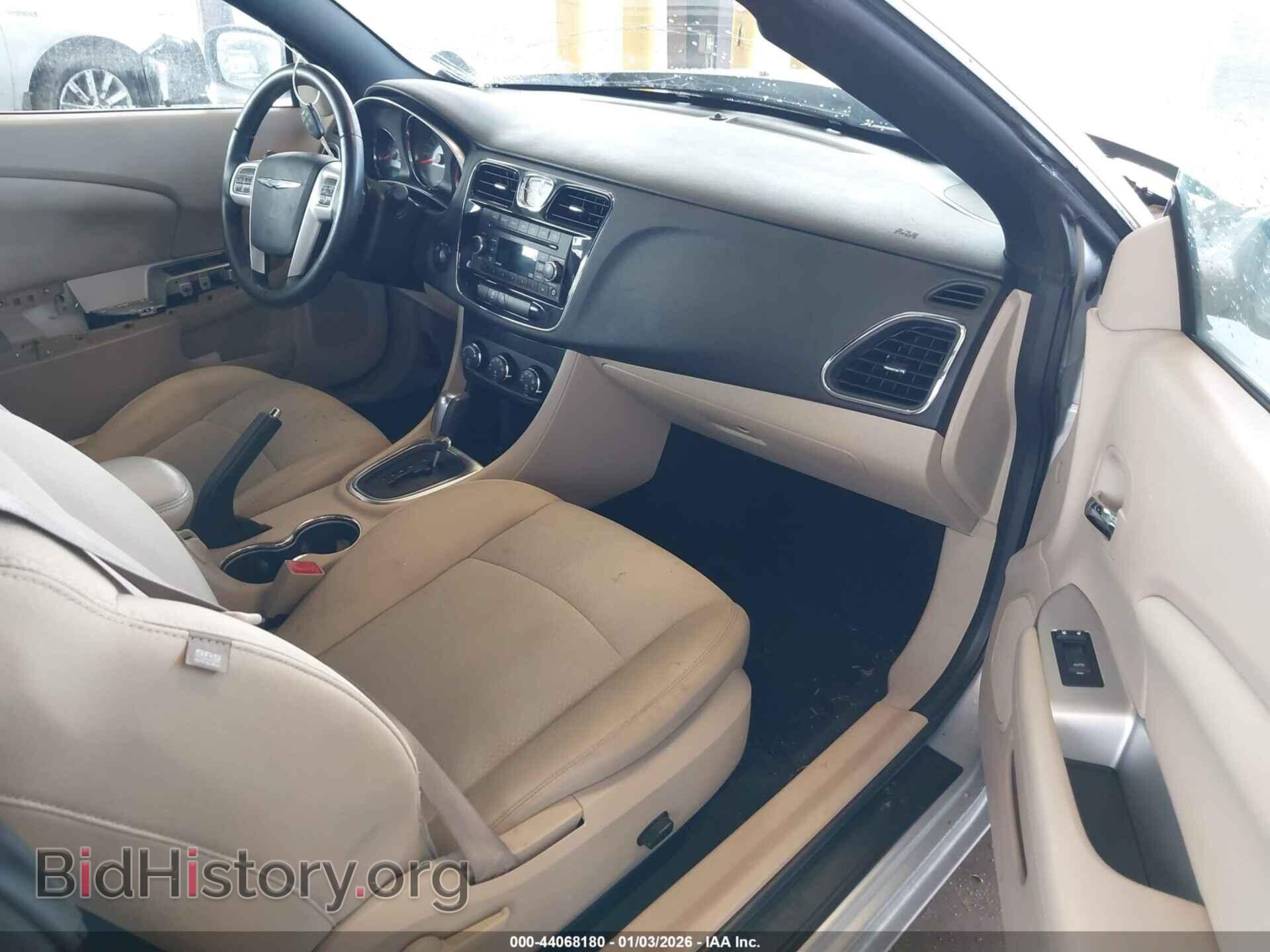 2012 CHRYSLER 200 - VIN: 1C3BCBEB8CN116046 - Фото 5