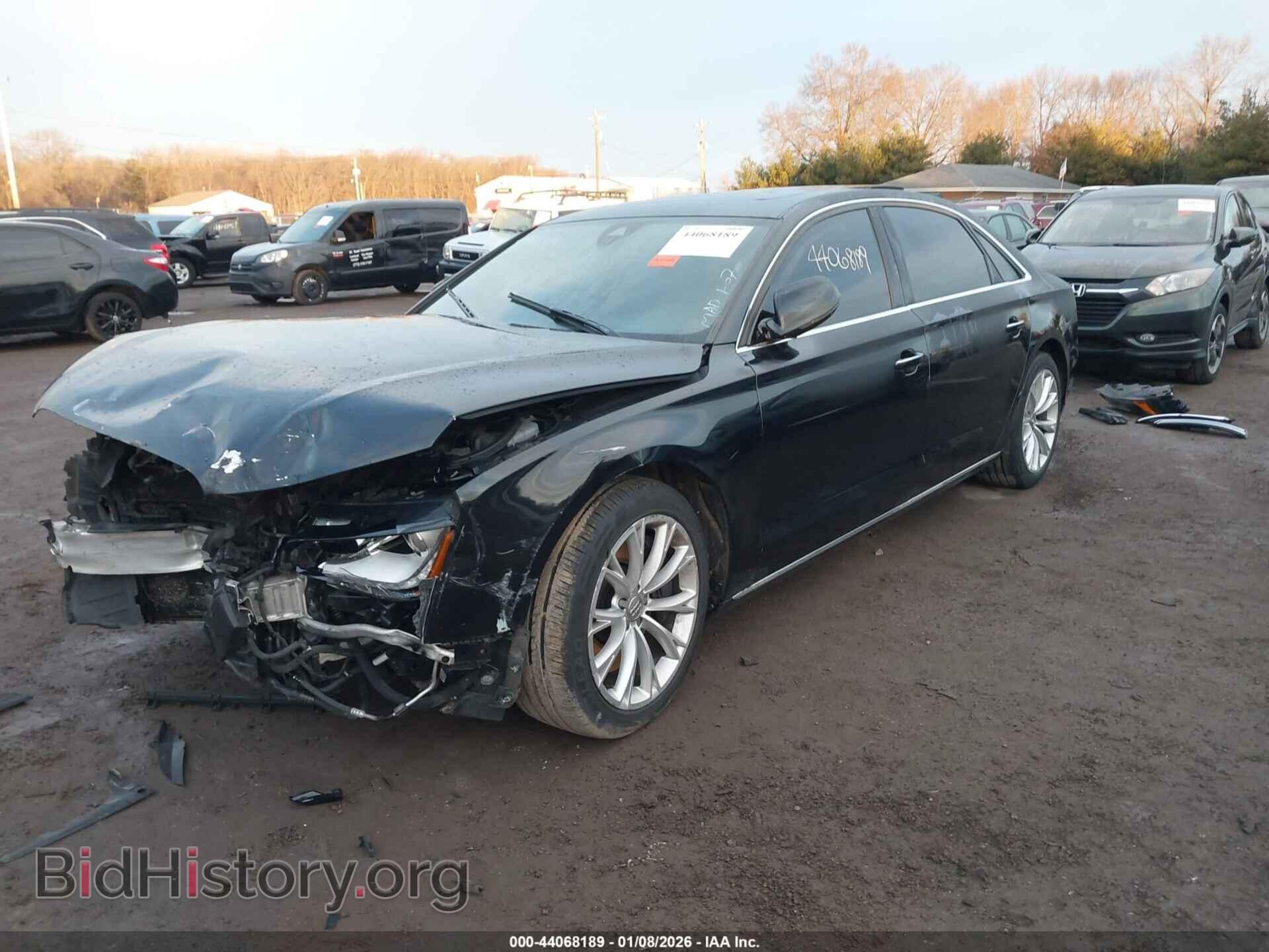 2011 AUDI A8 L - VIN: WAURVAFD4BN014818 - Фото 2