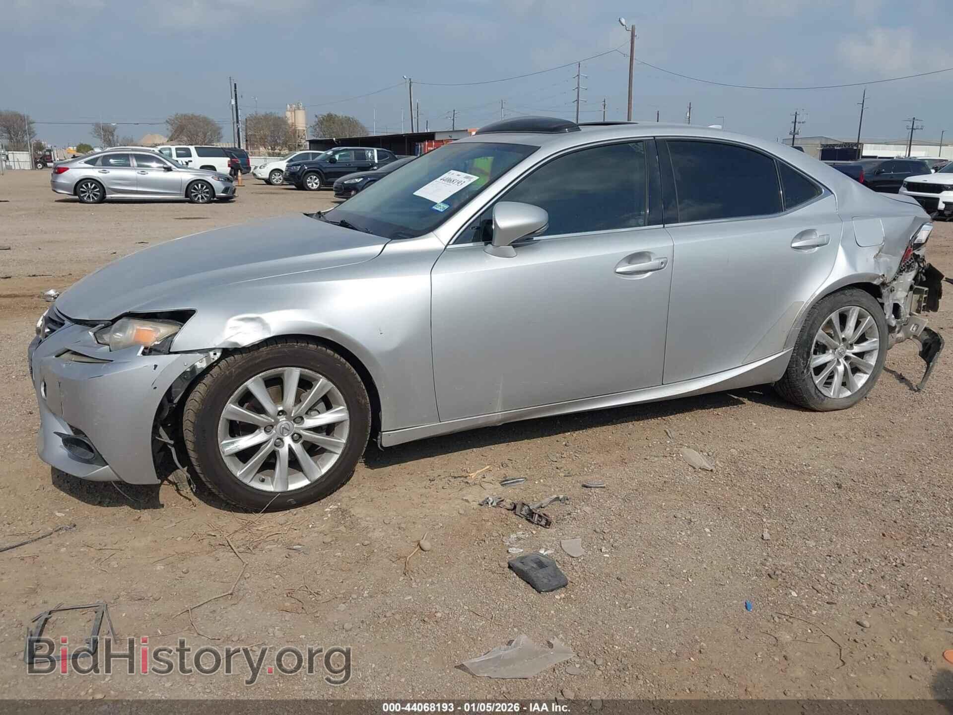 2015 LEXUS IS 250 - VIN: JTHBF1D20F5063070 - Photo 2