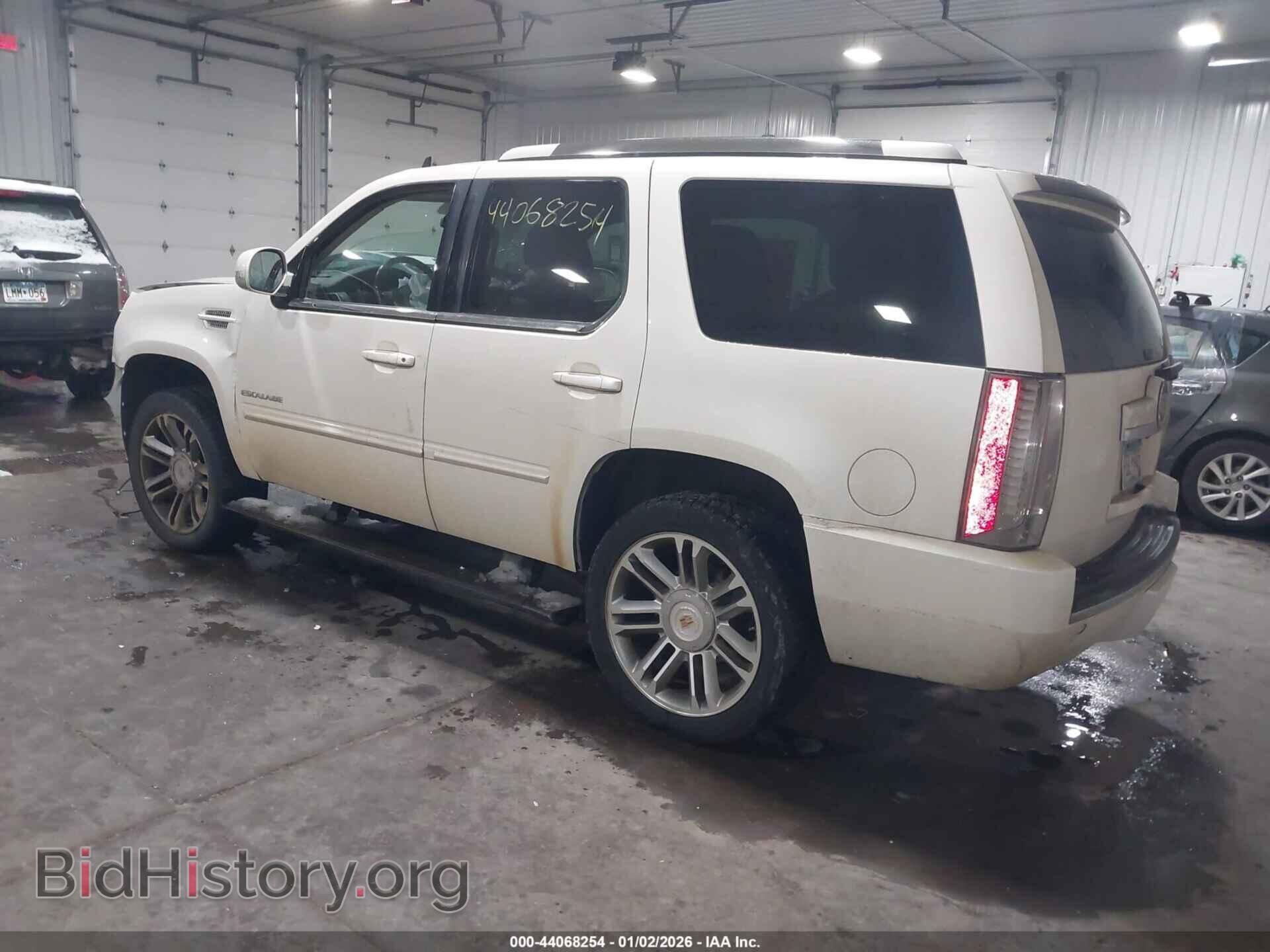 2014 CADILLAC ESCALADE - VIN: 1GYS4CEF8ER208099 - Фото 3