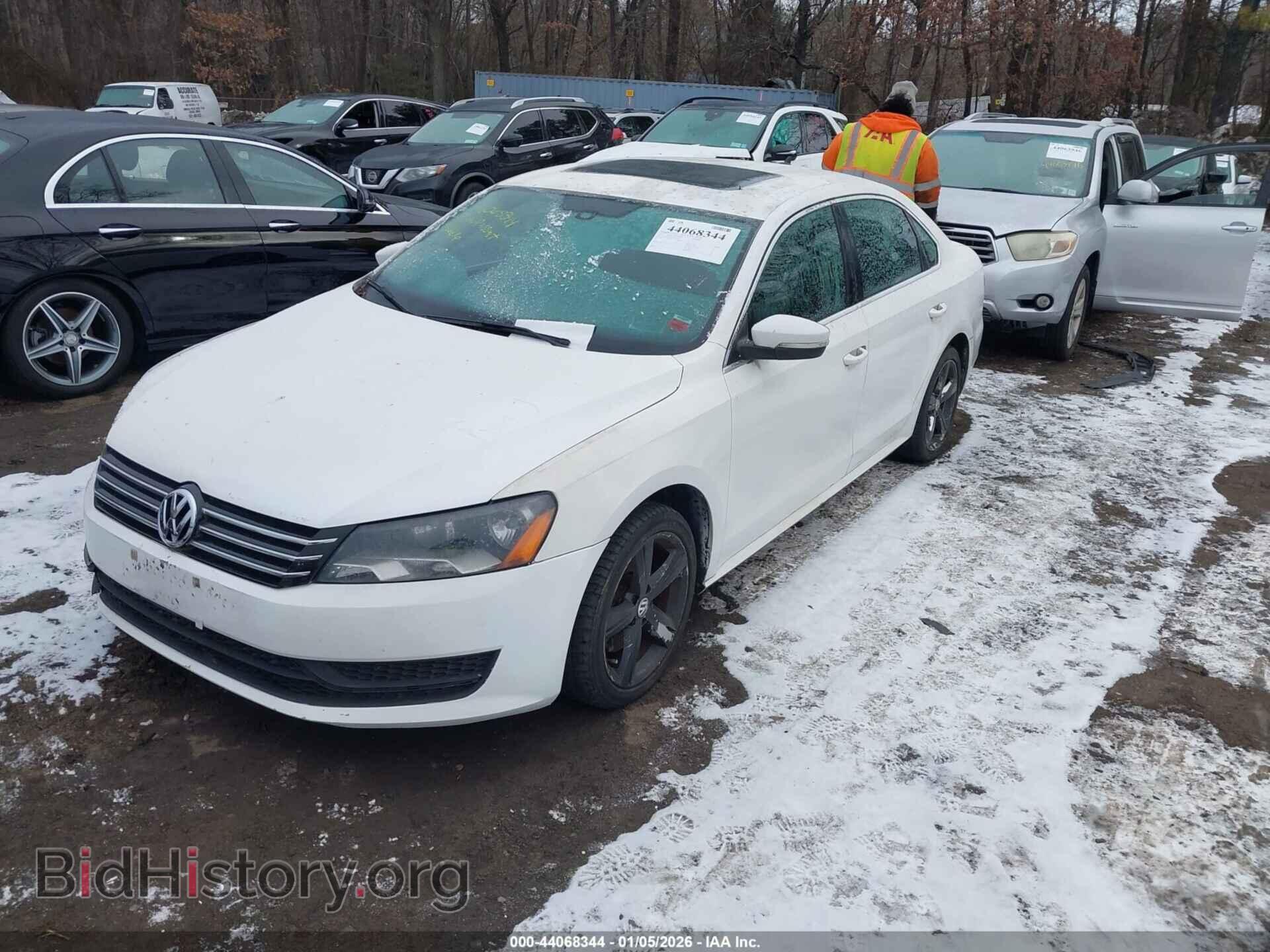 2013 VOLKSWAGEN PASSAT - VIN: 1VWBP7A36DC080492 - Фото 2
