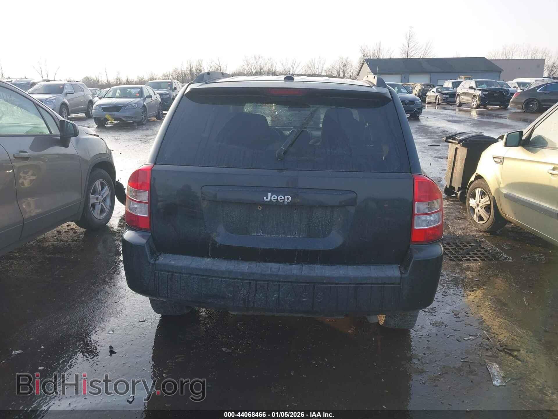 2010 JEEP COMPASS - VIN: 1J4NT4FA1AD600308 - Фото 16