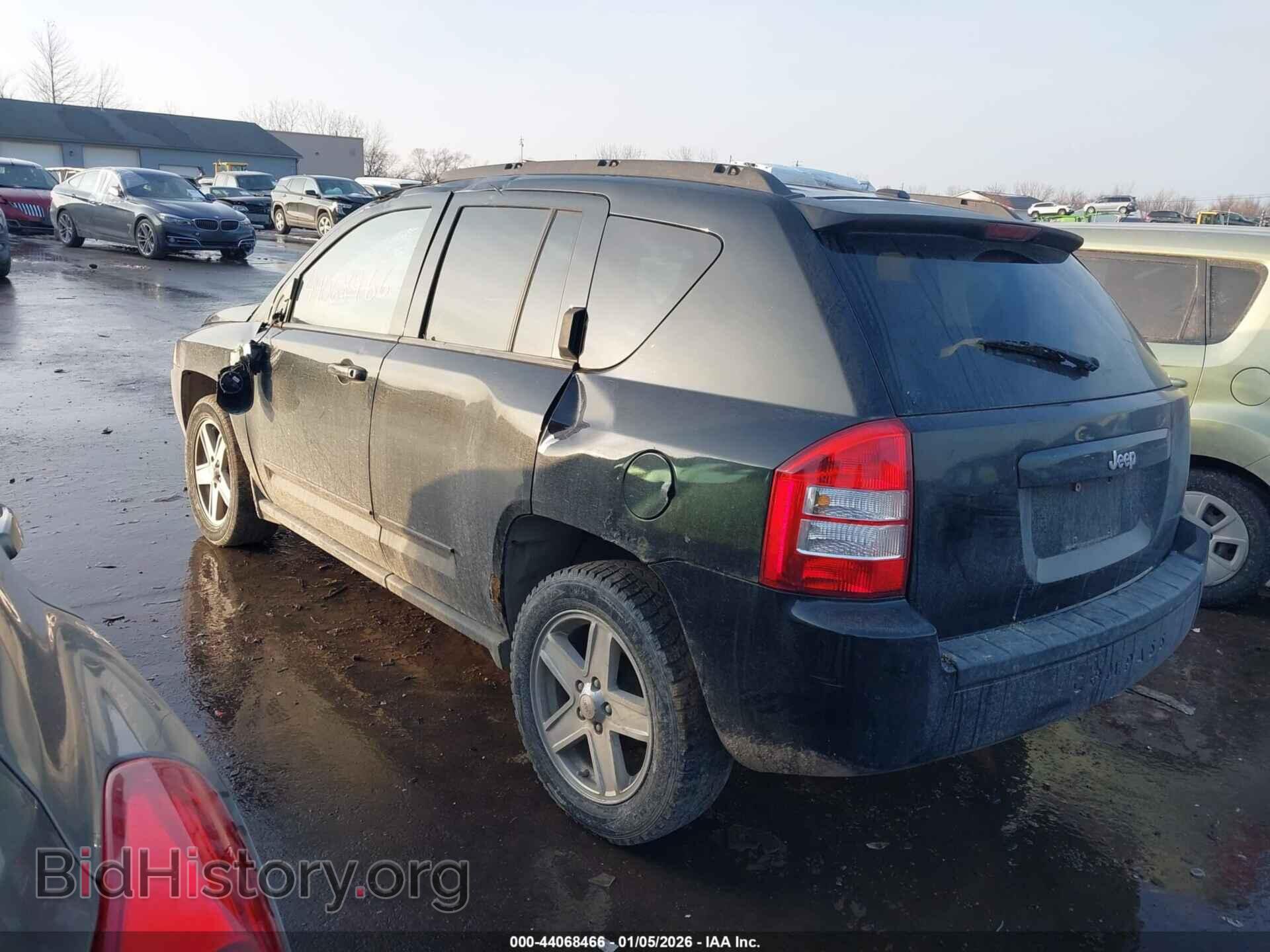 2010 JEEP COMPASS - VIN: 1J4NT4FA1AD600308 - Фото 3